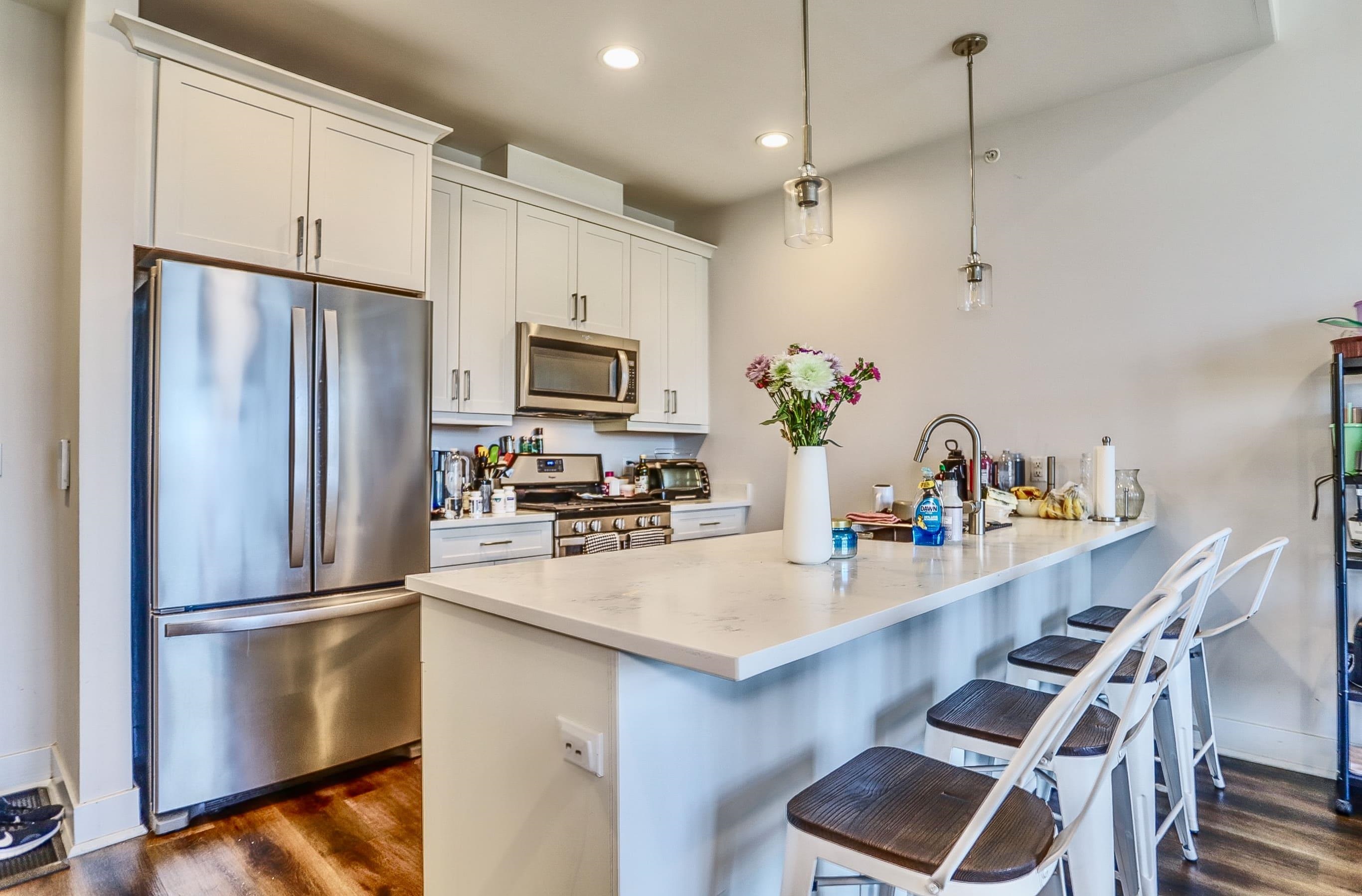 110 MARKET ST Unit: 204