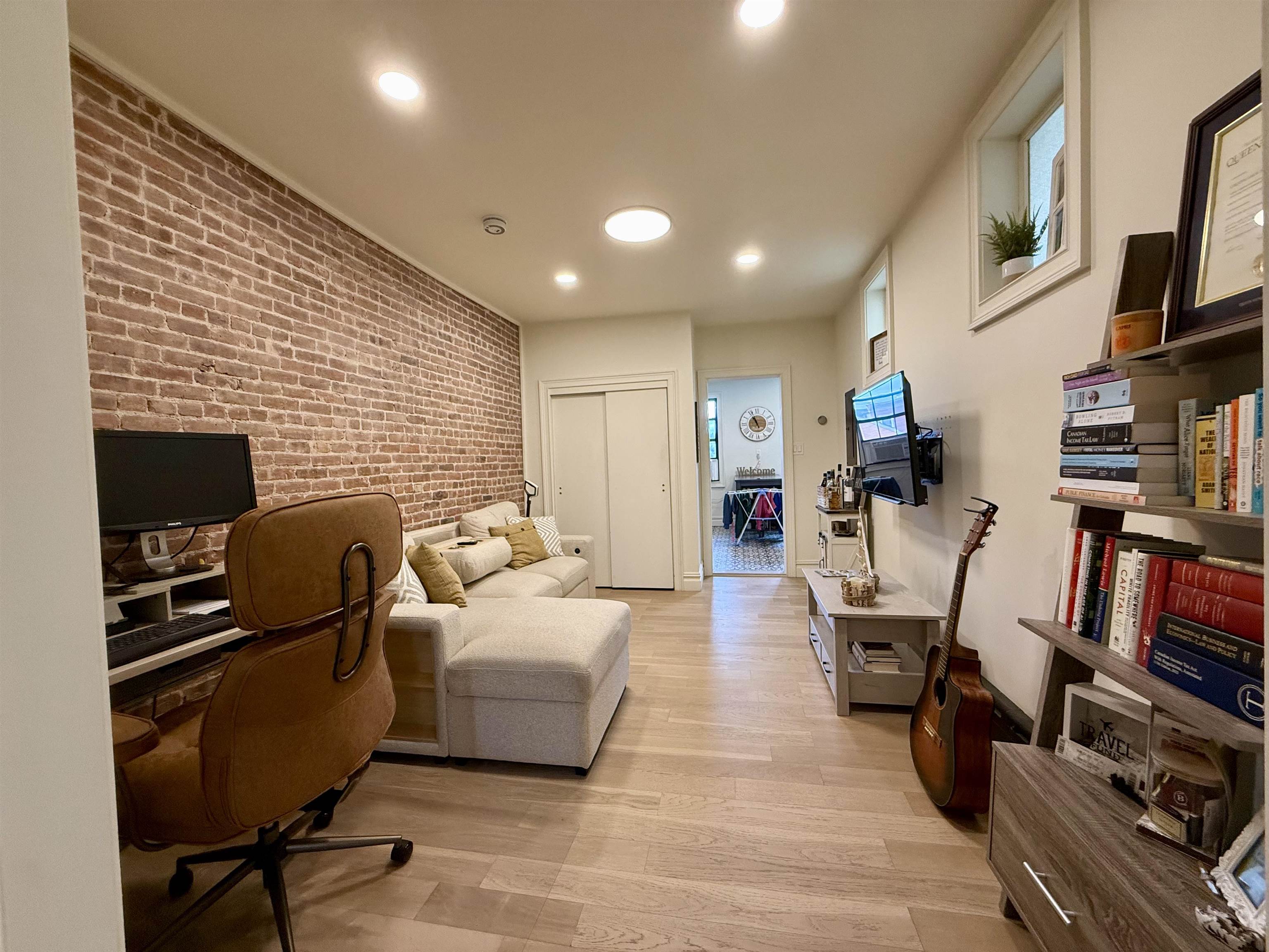 522 23RD ST Unit: 2