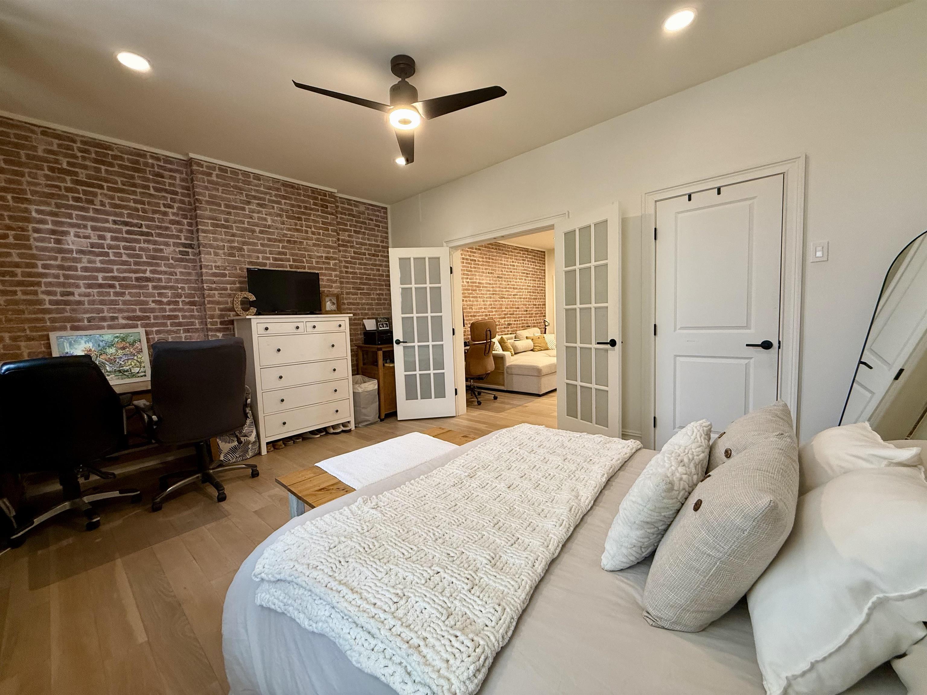 522 23RD ST Unit: 2