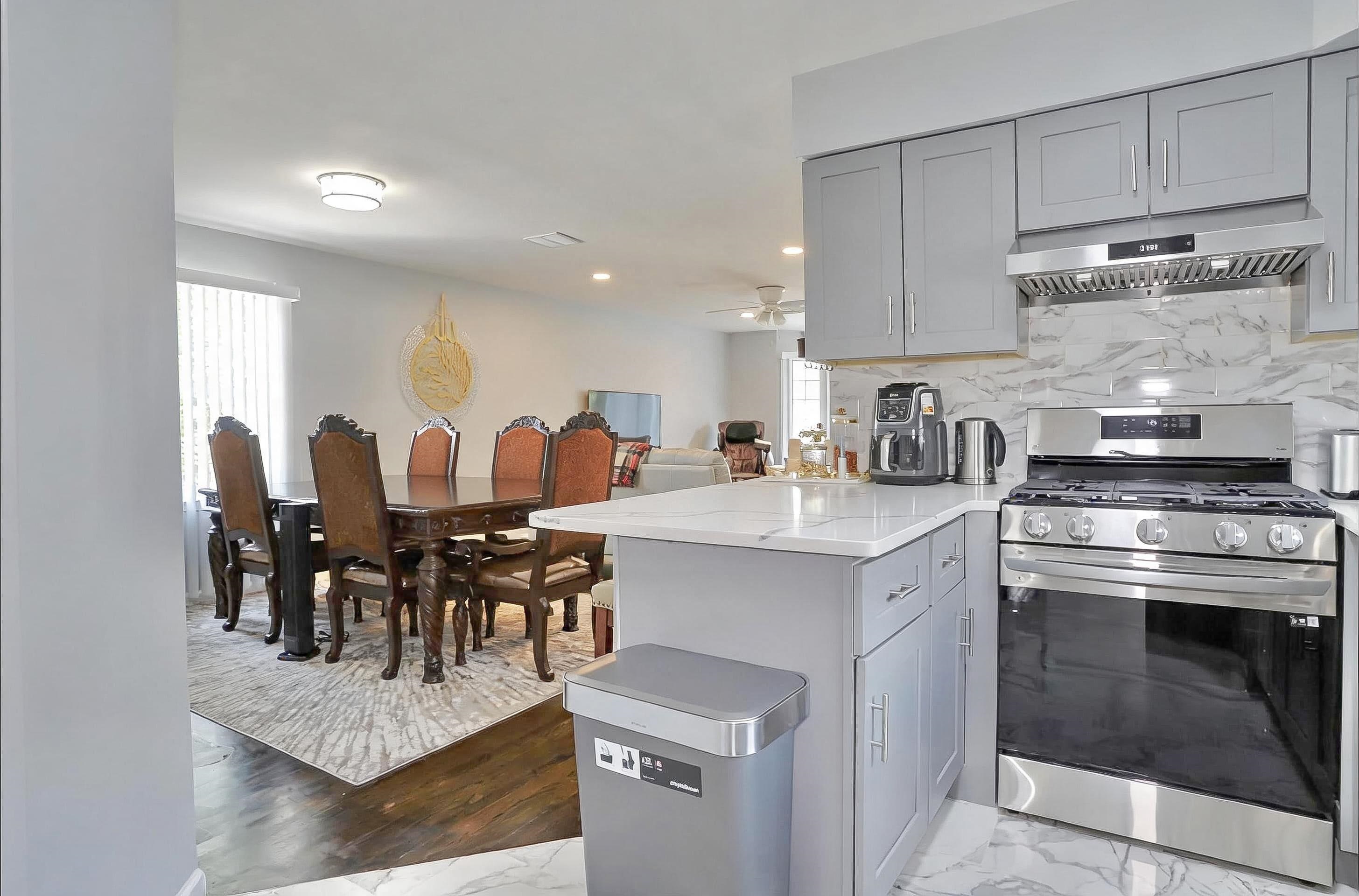 87 WALLIS AVE Unit: 2