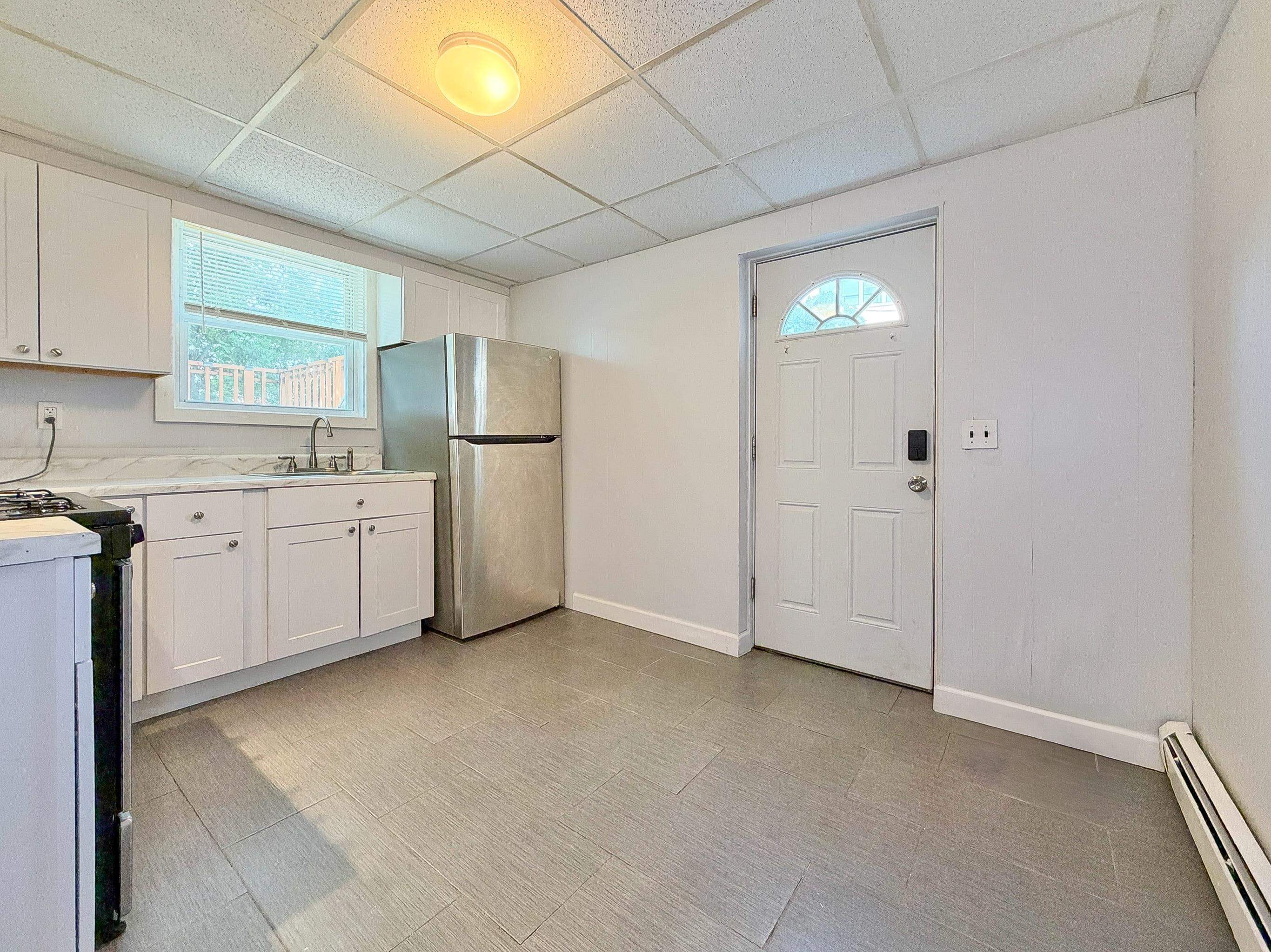 74 WEST COLUMBIA AVE Unit: 3