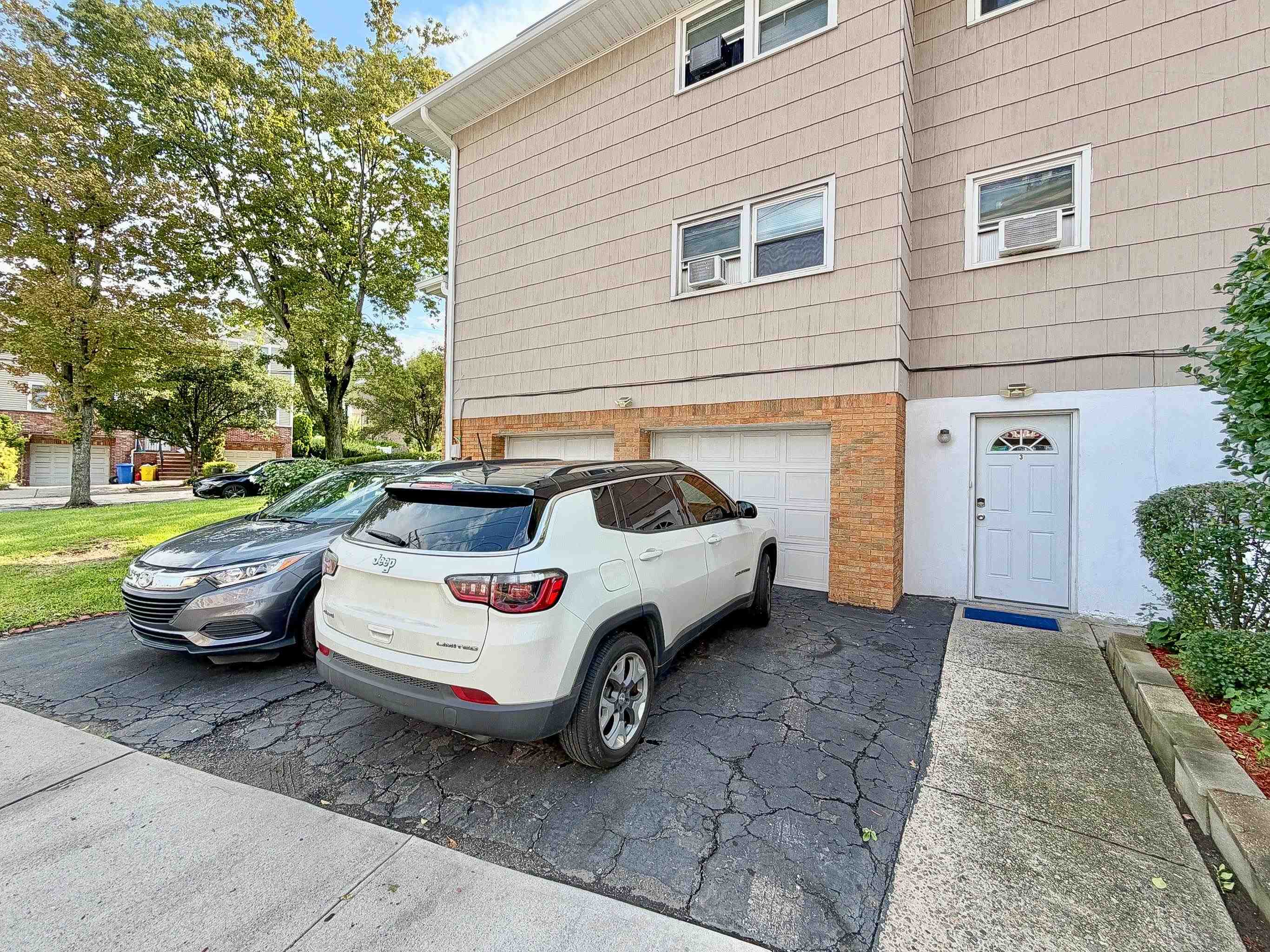 74 WEST COLUMBIA AVE Unit: 3