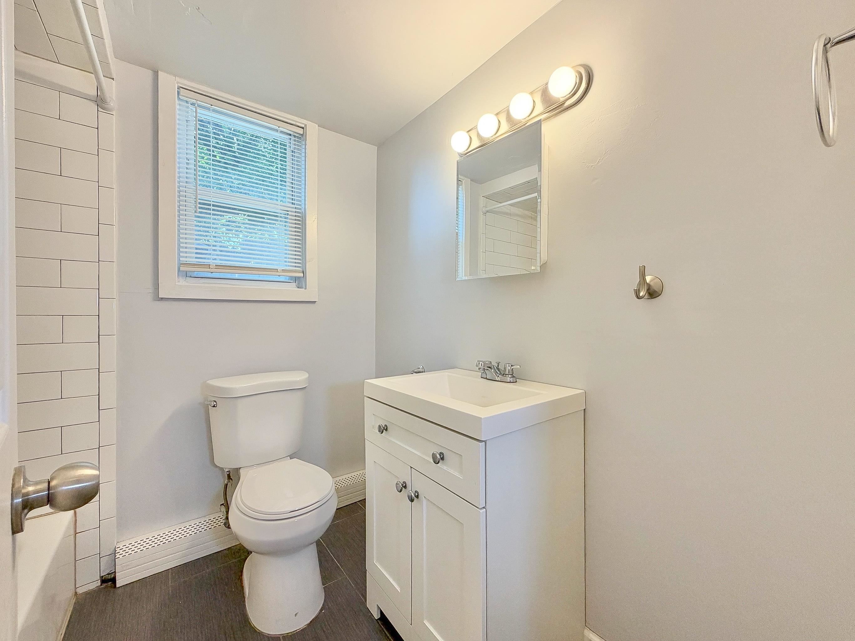 74 WEST COLUMBIA AVE Unit: 3