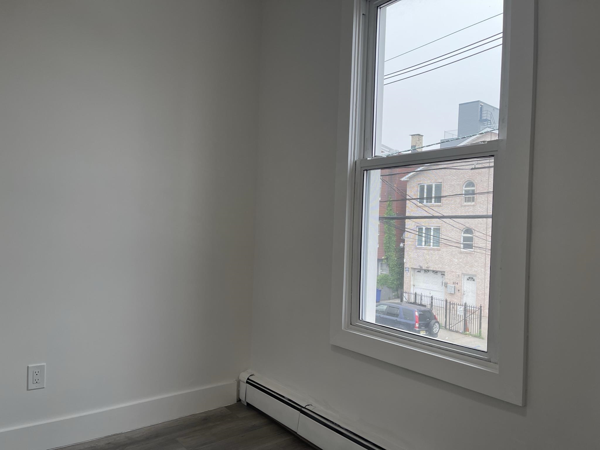 99 CLINTON AVE Unit: 2