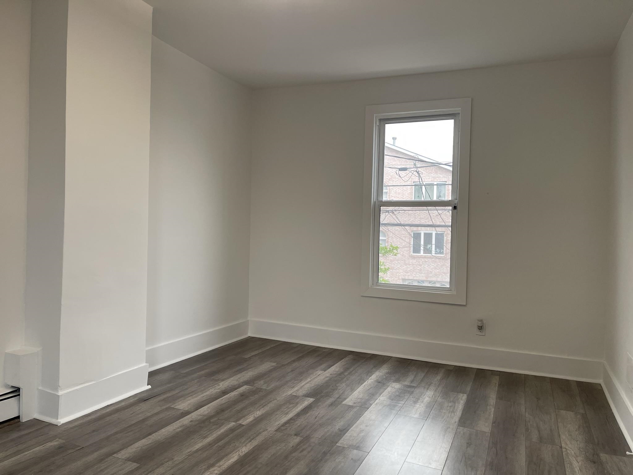 99 CLINTON AVE Unit: 2