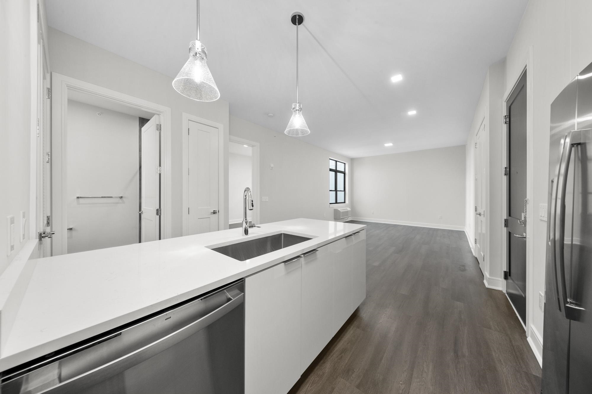 121 34TH ST Unit: 510