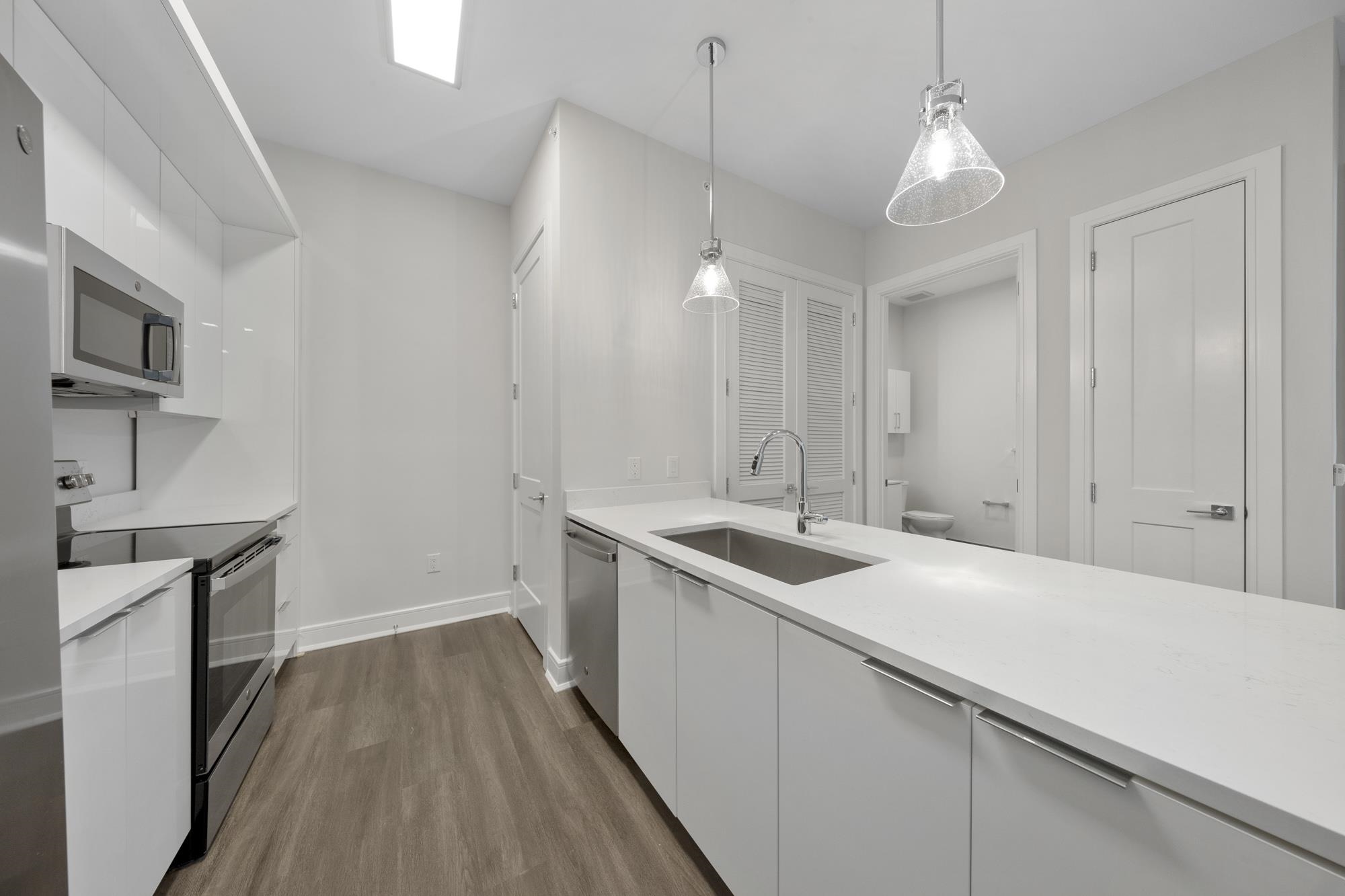 121 34TH ST Unit: 510