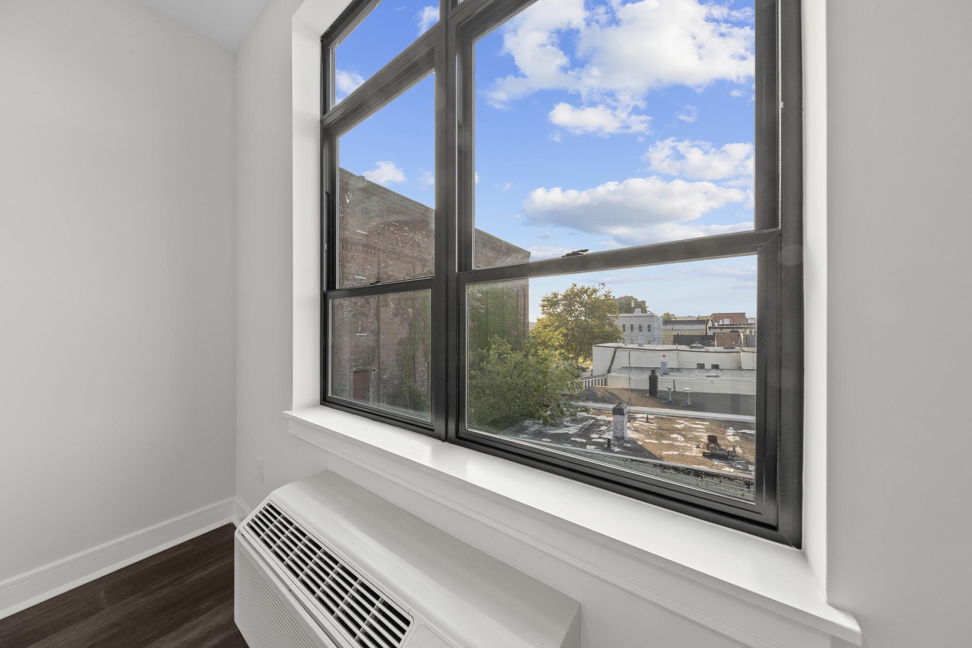 121 34TH ST Unit: 315
