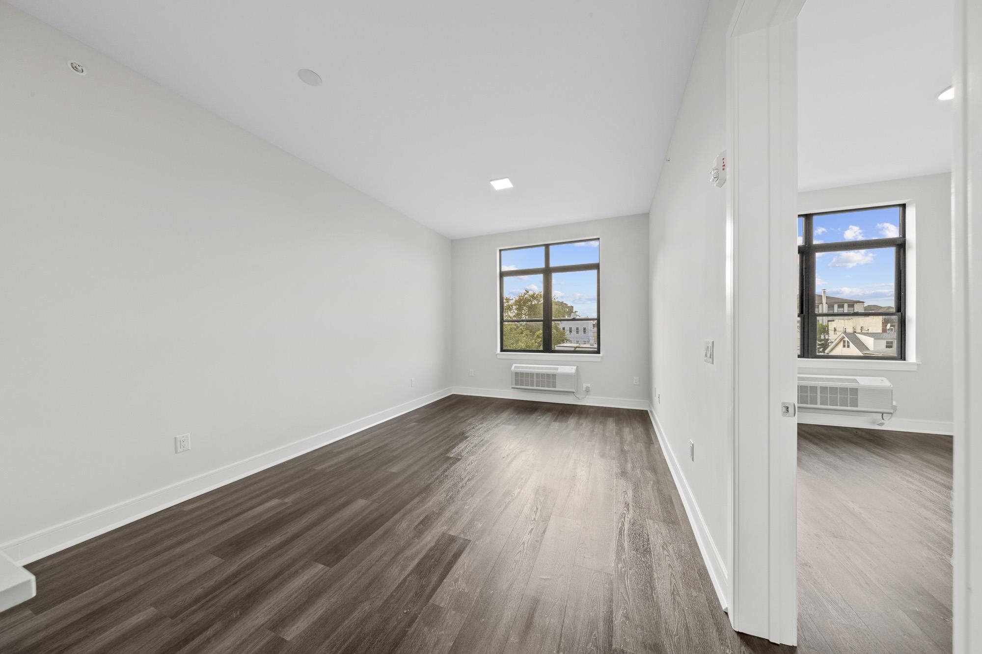 121 34TH ST Unit: 315