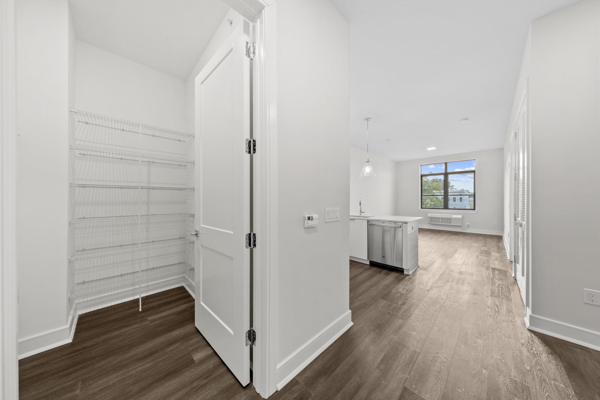 121 34TH ST Unit: 315