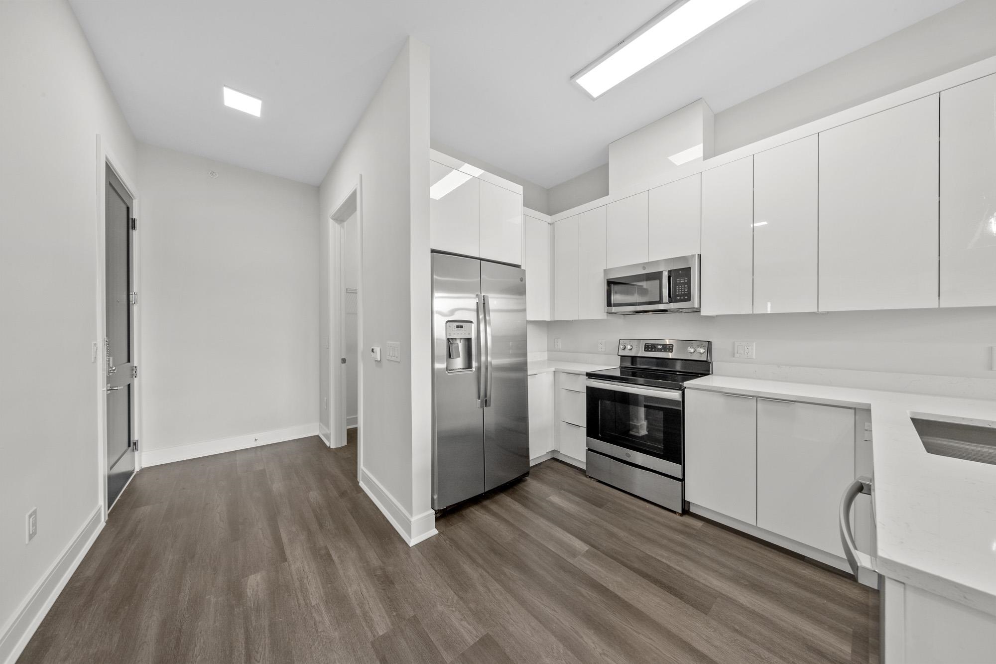 121 34TH ST Unit: 315