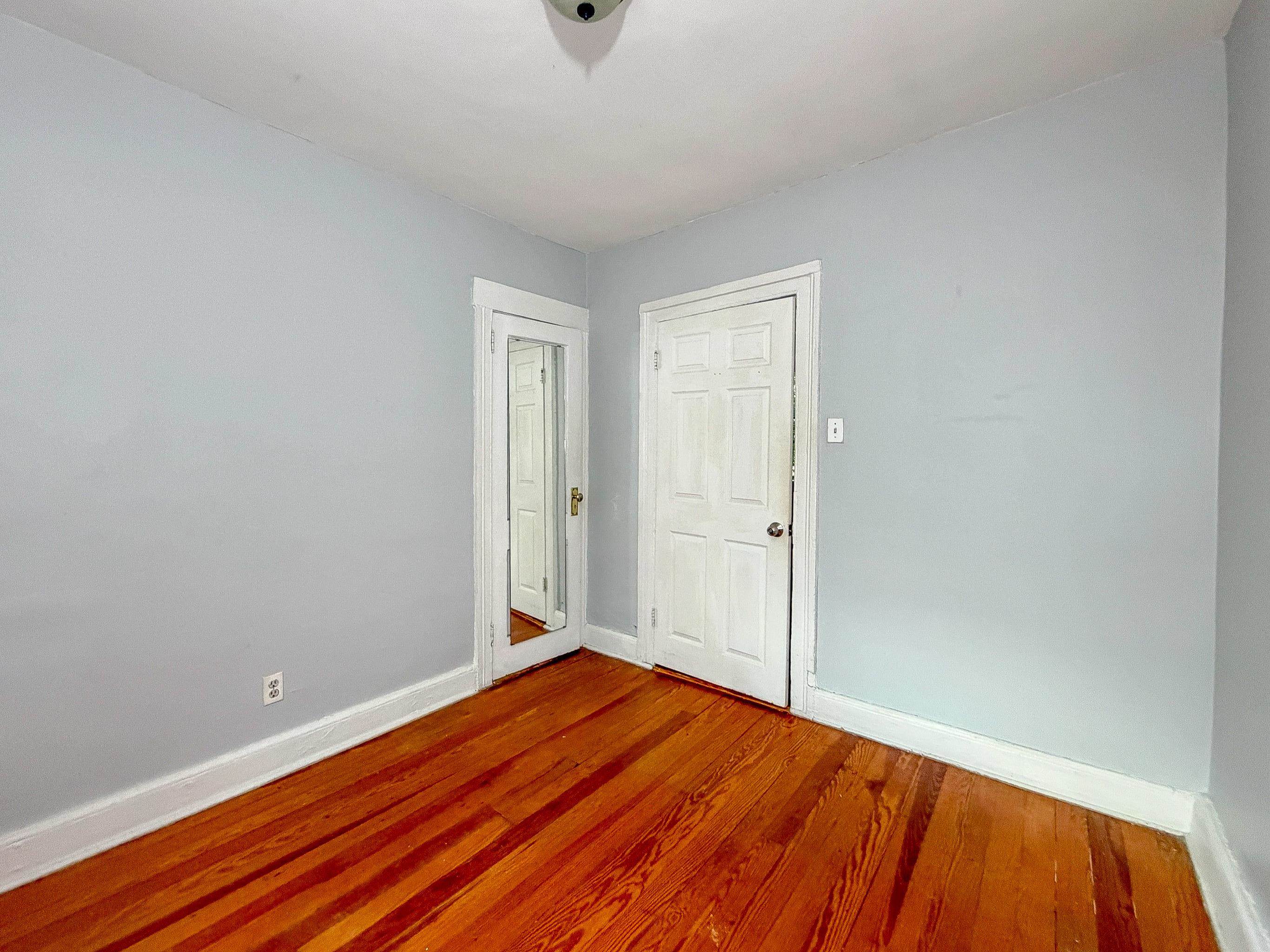 304 2ND ST Unit: 2R