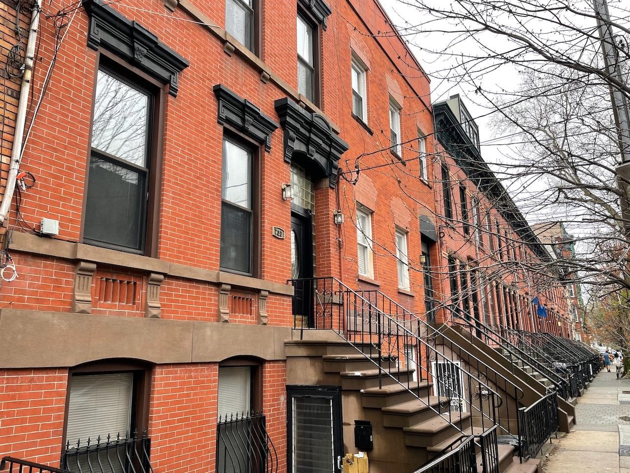 733 PARK AVE Unit: G