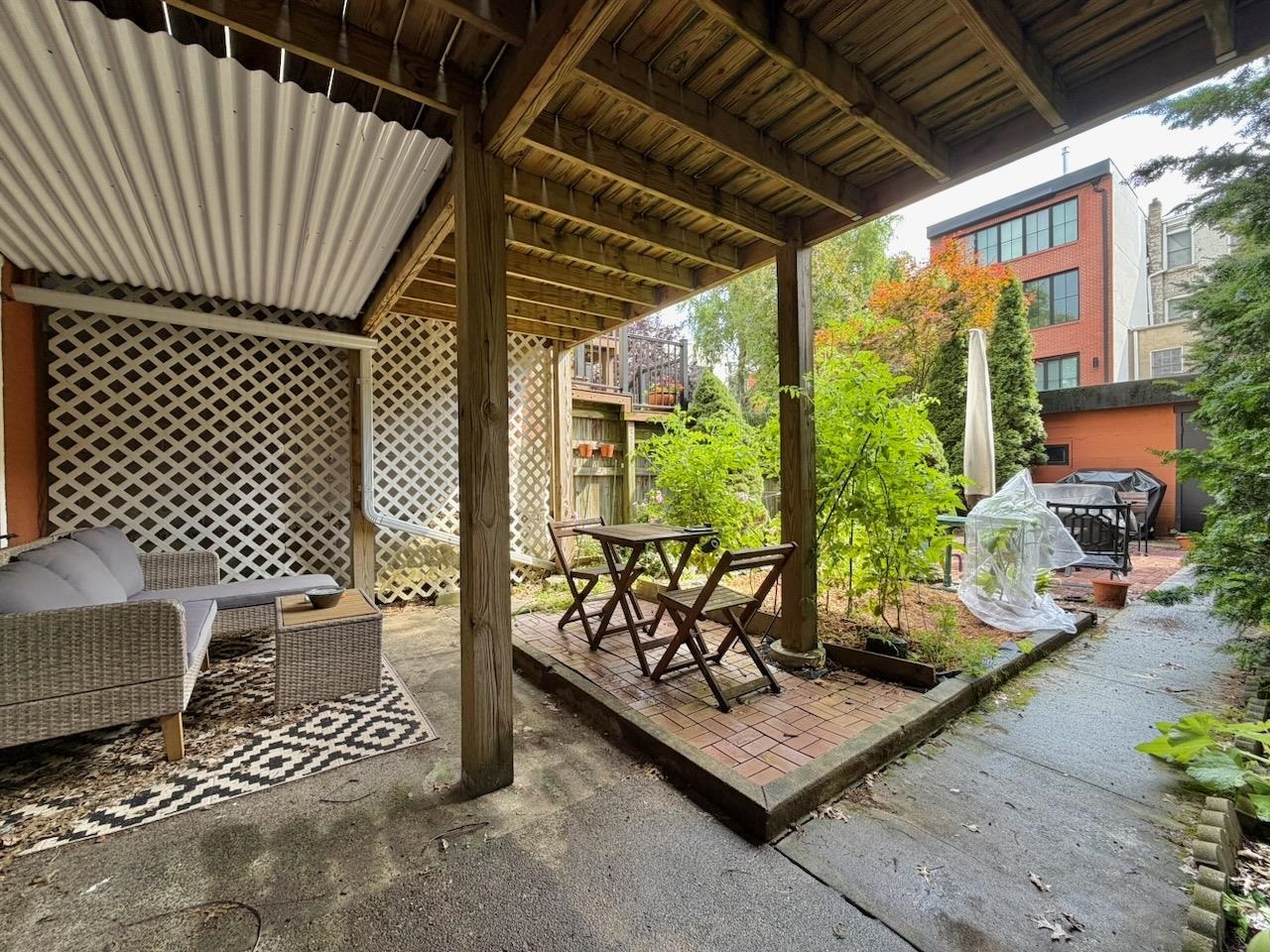 733 PARK AVE Unit: G
