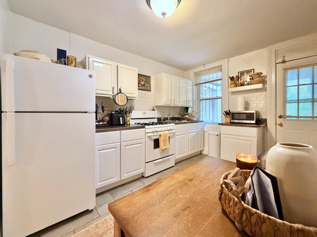 733 PARK AVE Unit: G
