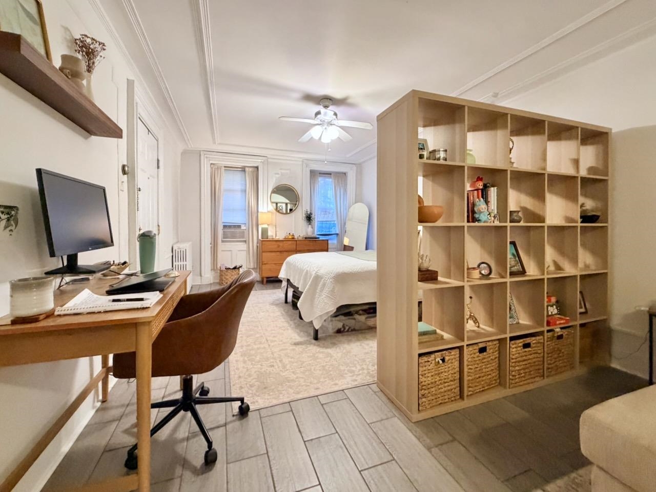 733 PARK AVE Unit: G