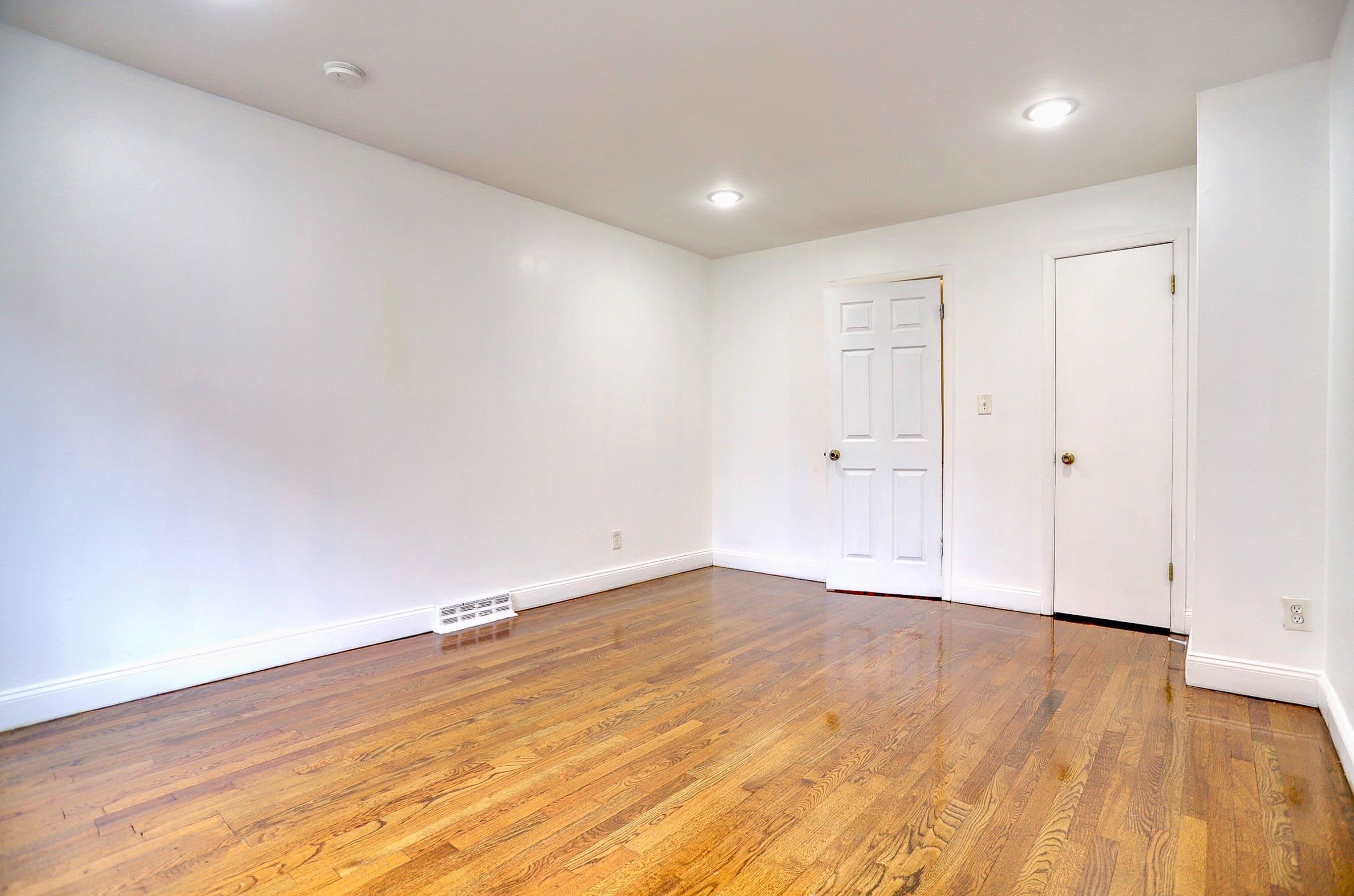 8 VAN NOSTRAND AVE