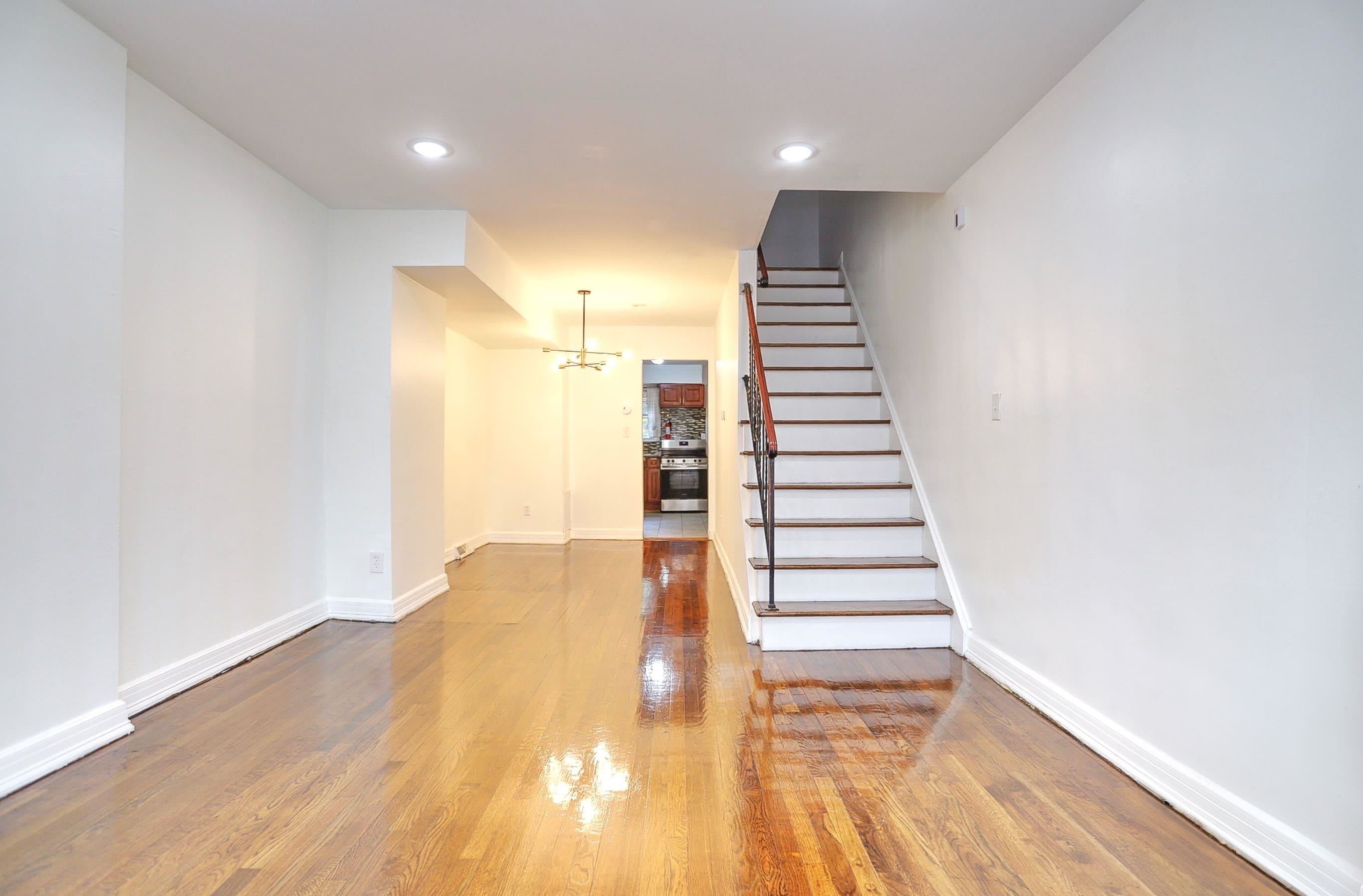 8 VAN NOSTRAND AVE