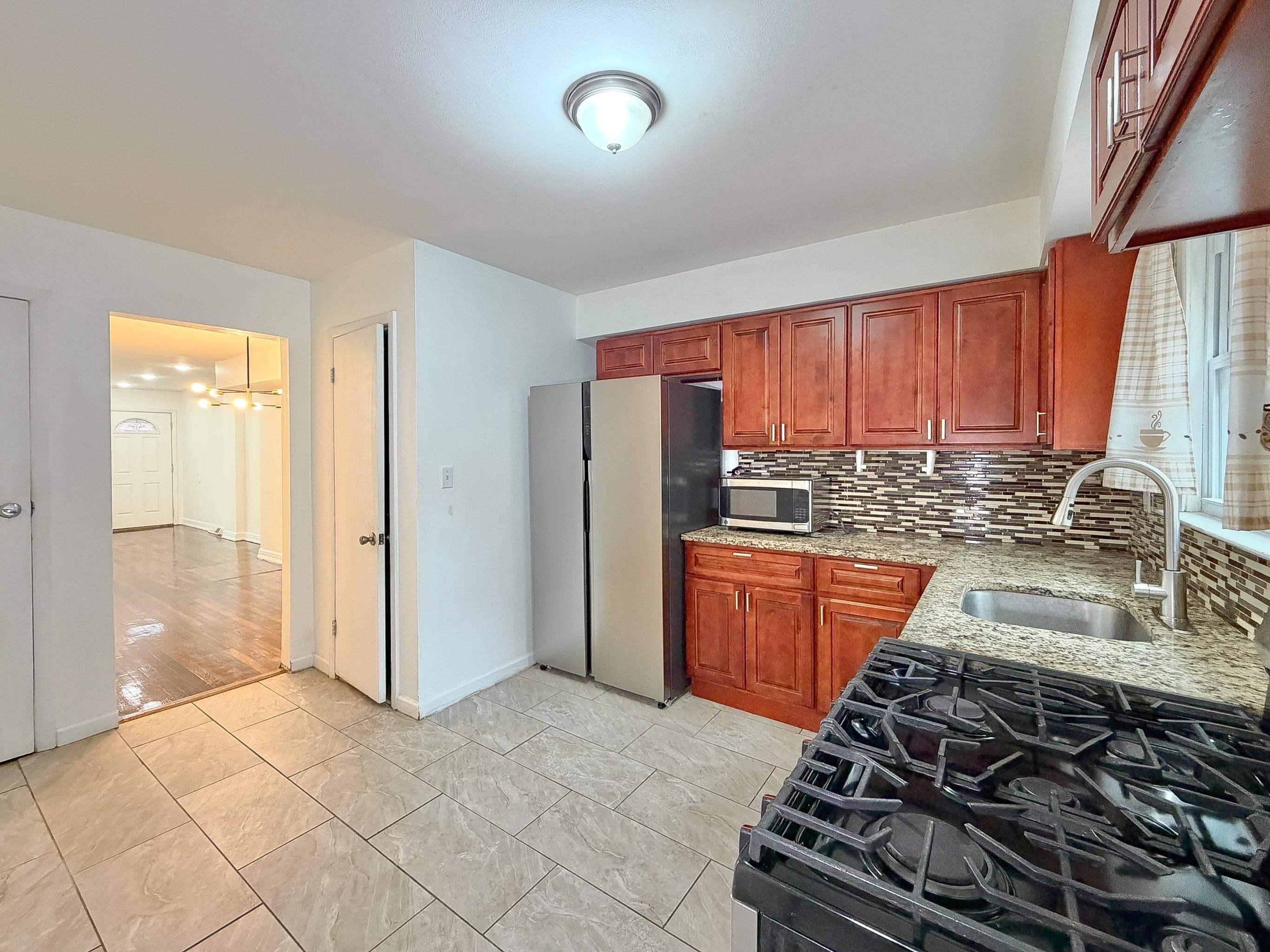 8 VAN NOSTRAND AVE