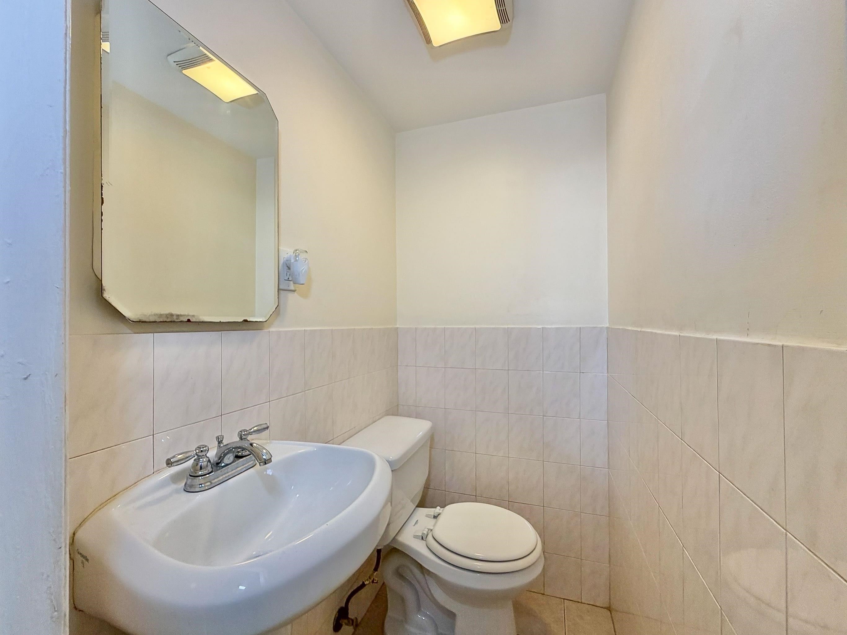 8 VAN NOSTRAND AVE