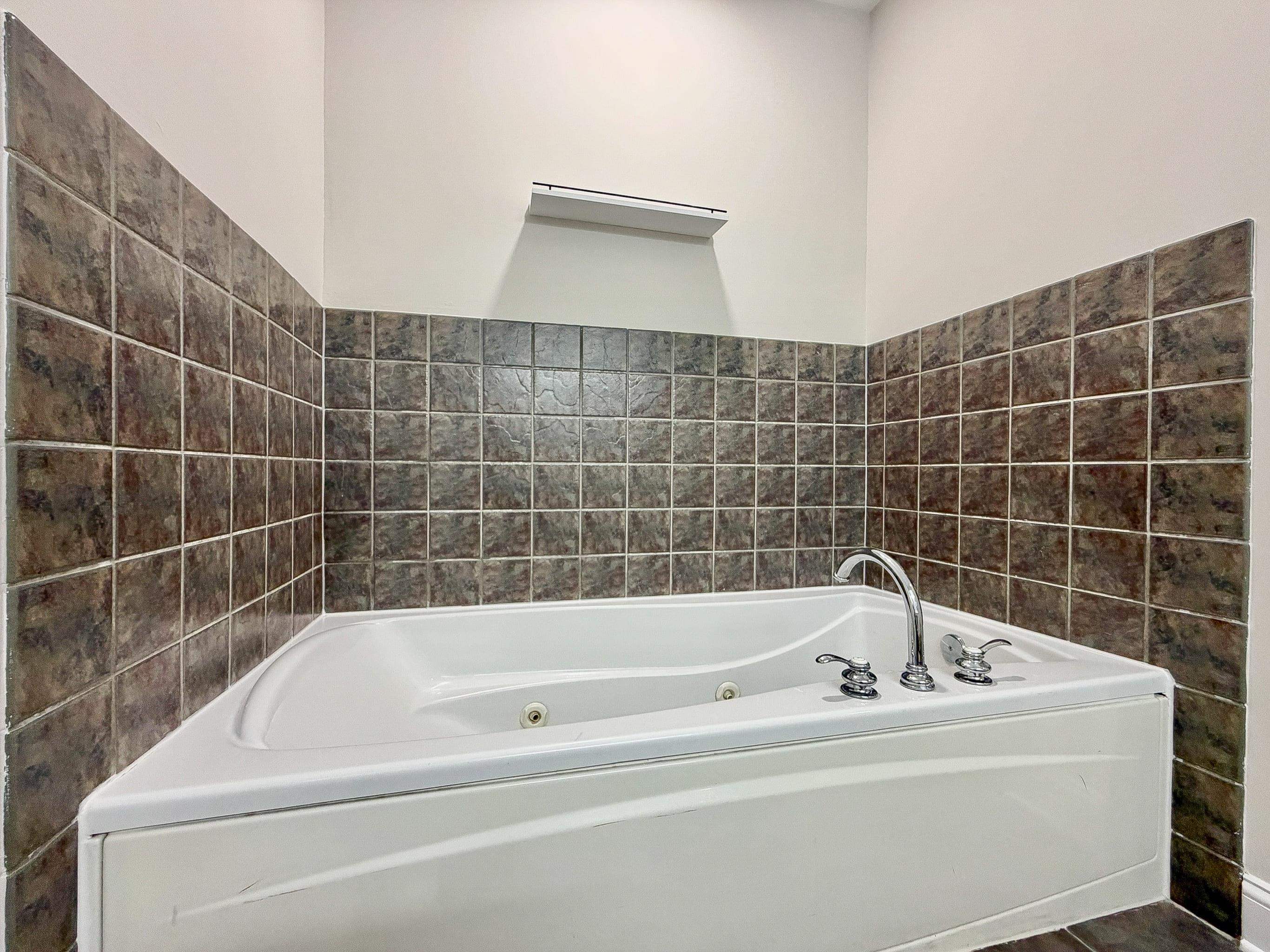 501 9TH ST Unit: 614
