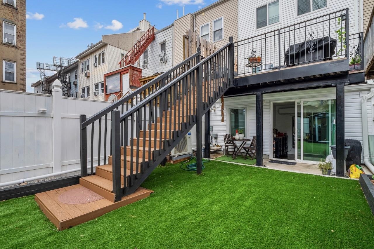 419 7TH ST Unit: 2