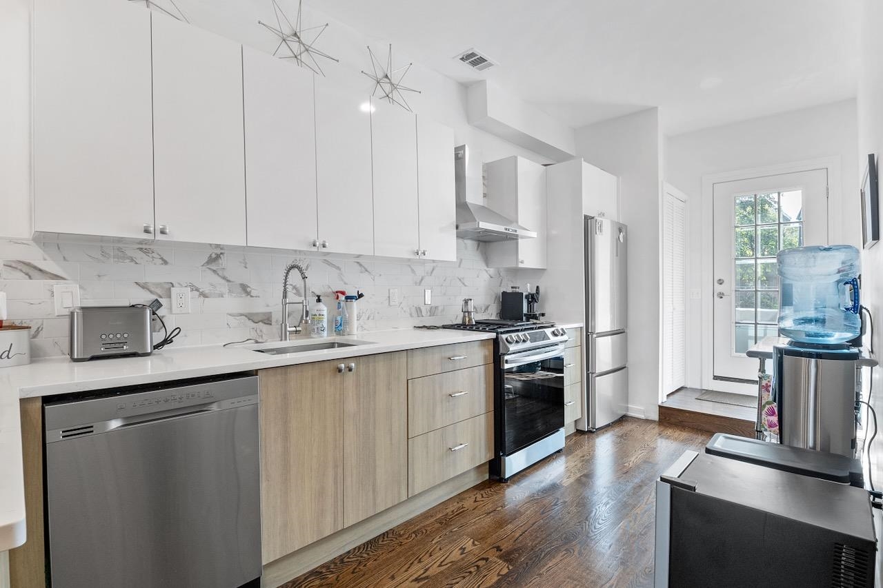 419 7TH ST Unit: 2