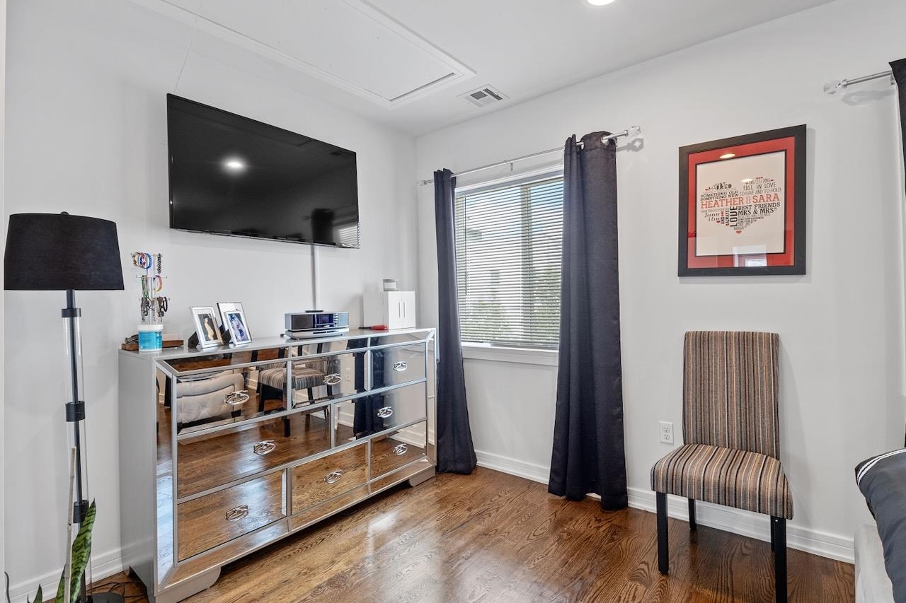 419 7TH ST Unit: 2