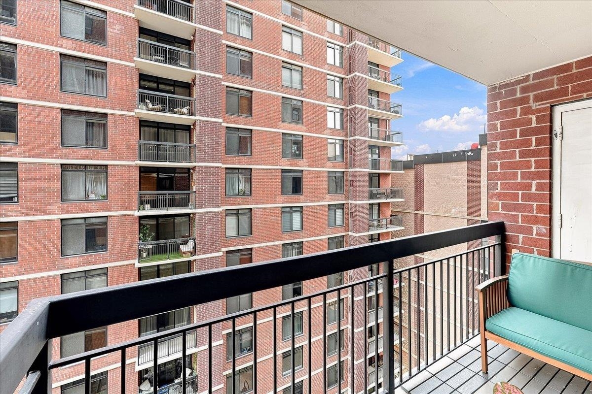700 1ST ST Unit: 8C