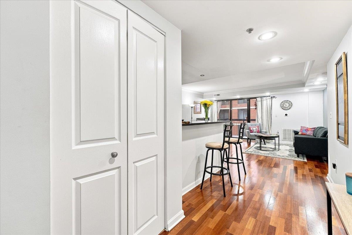 700 1ST ST Unit: 8C