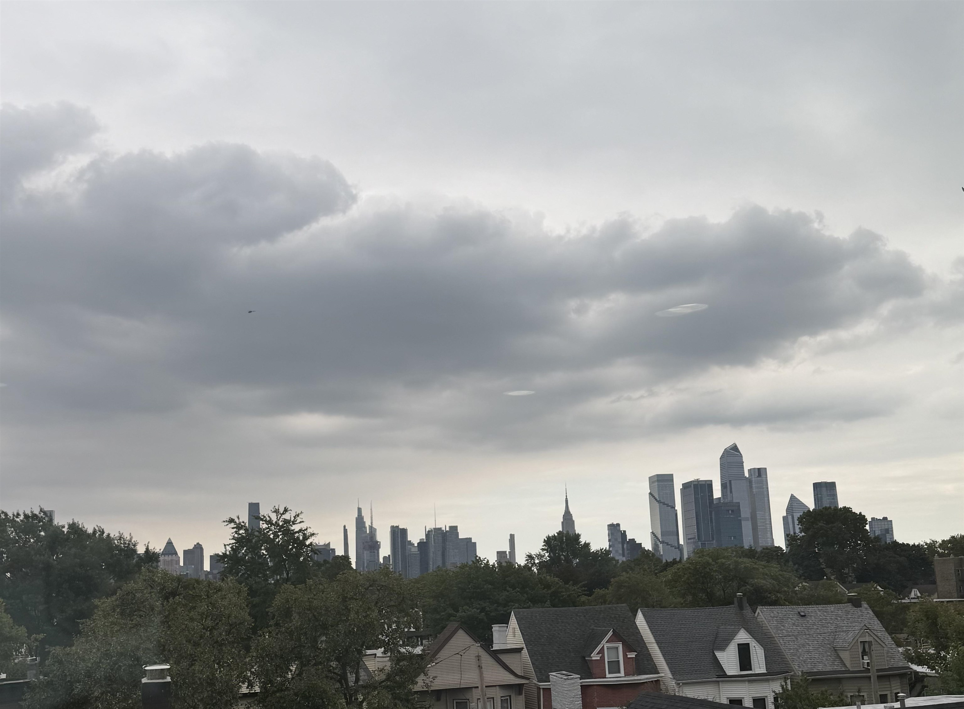 3726 PARK AVE Unit: E5