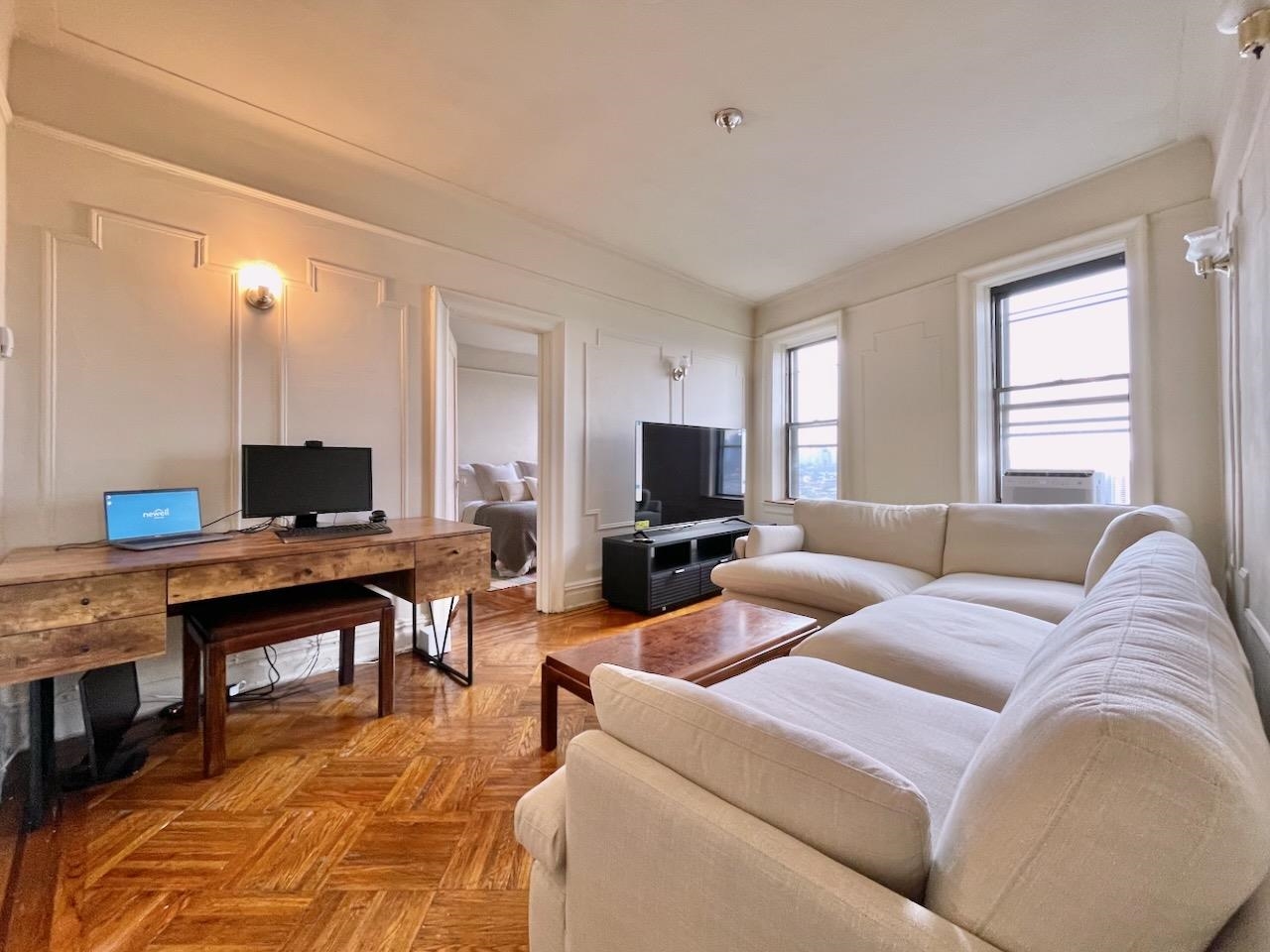 334 OGDEN AVE Unit: 25