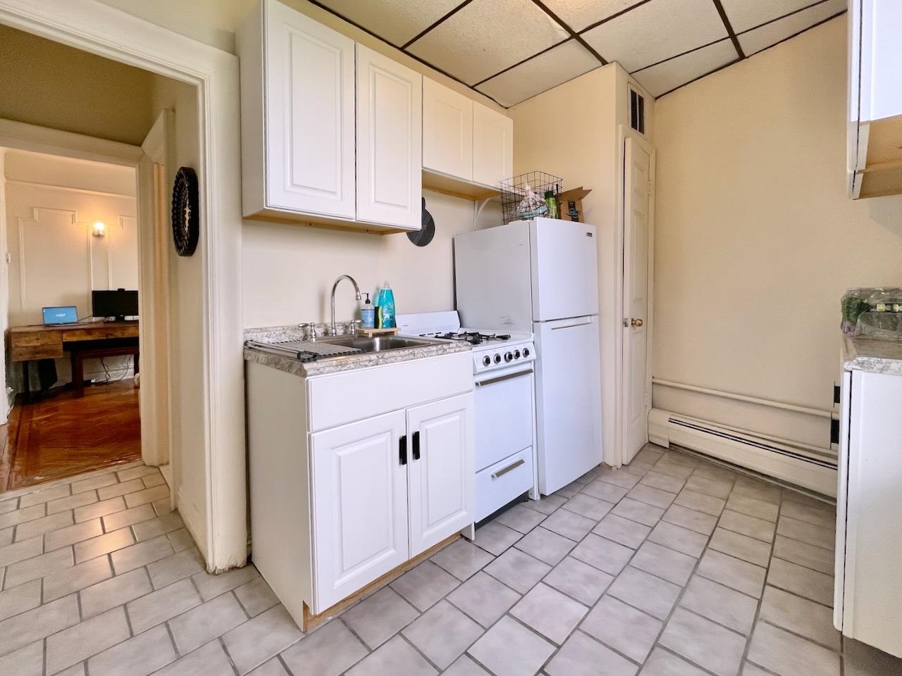 334 OGDEN AVE Unit: 25