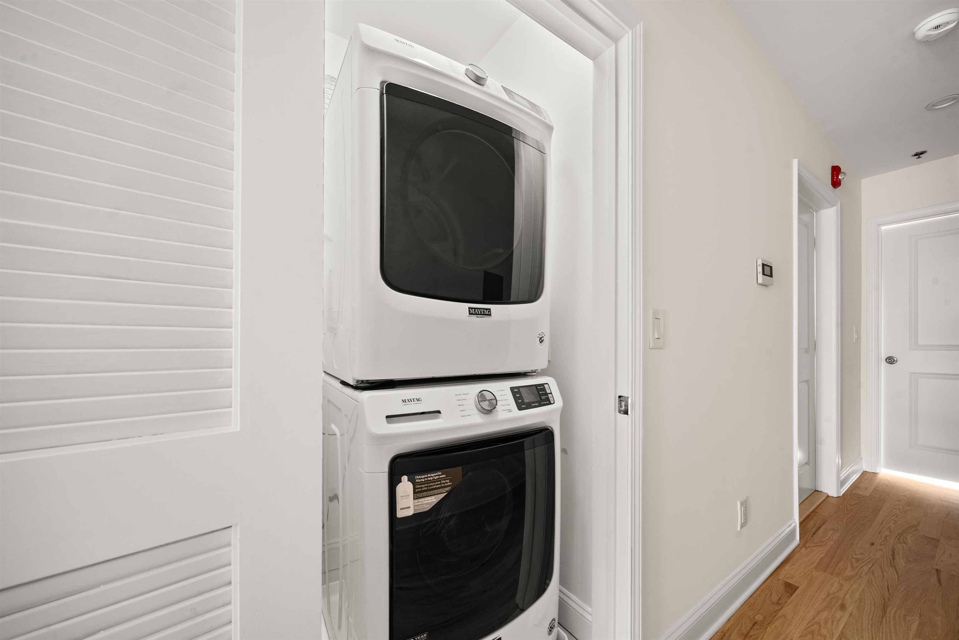 522 HUDSON ST Unit: 4