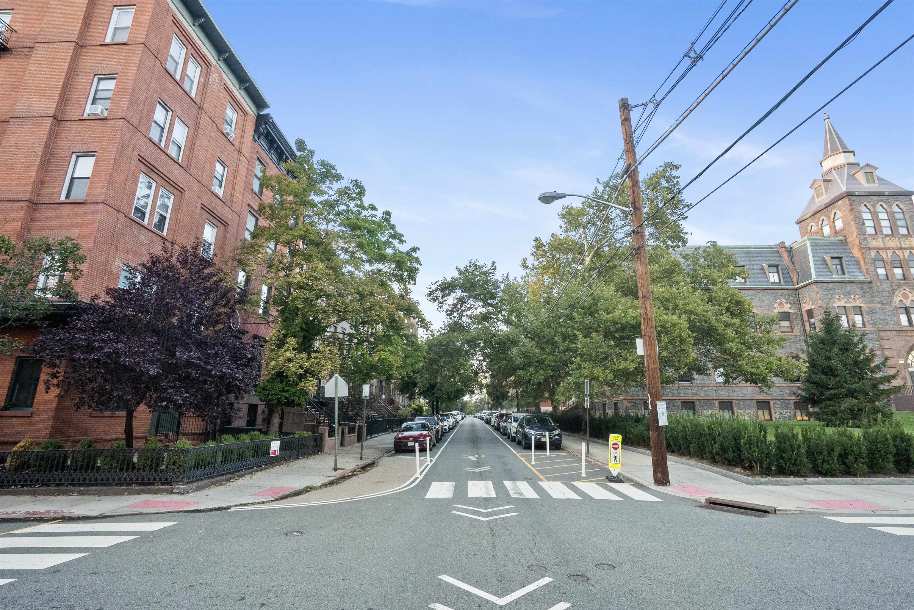 522 HUDSON ST Unit: 4