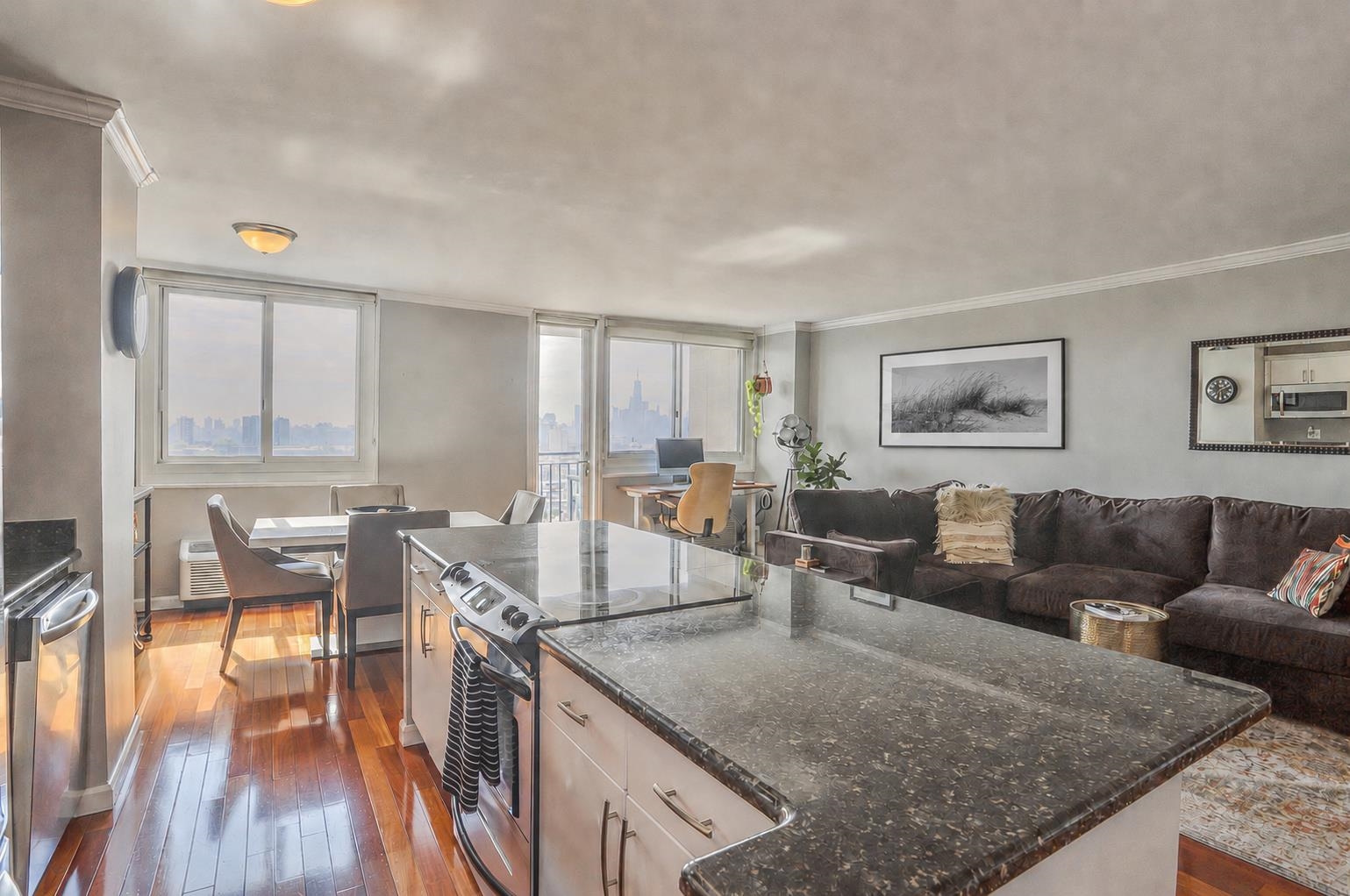 100 MANHATTAN AVE Unit: 1309