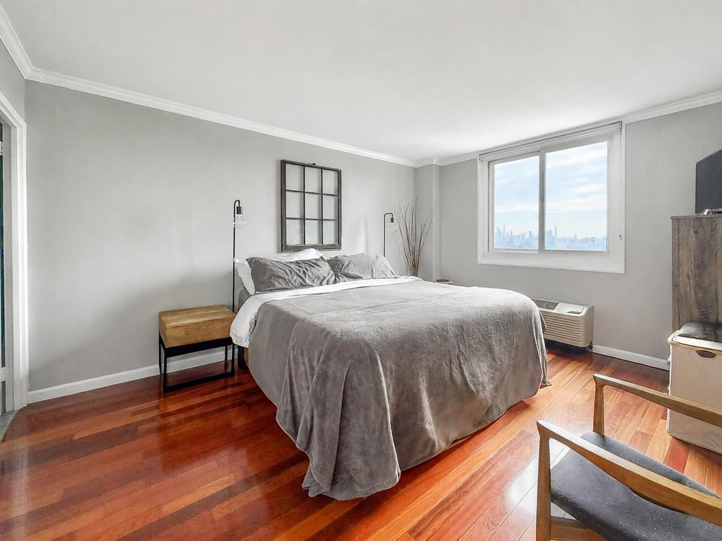 100 MANHATTAN AVE Unit: 1309
