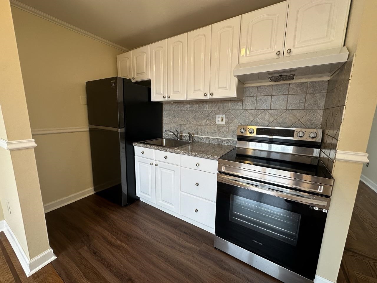 320 49TH ST Unit: 3A
