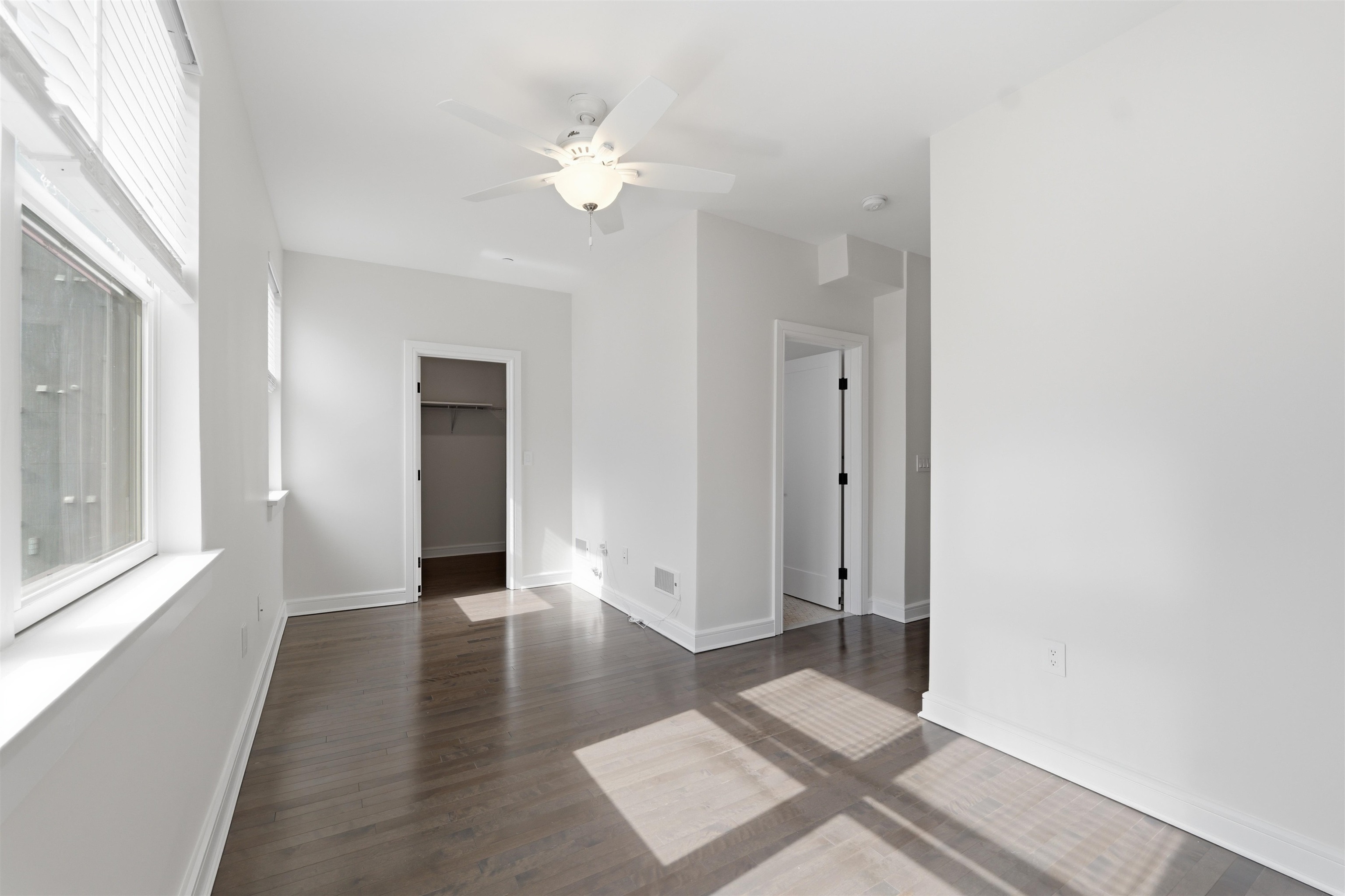 974 SUMMIT AVE Unit: 406