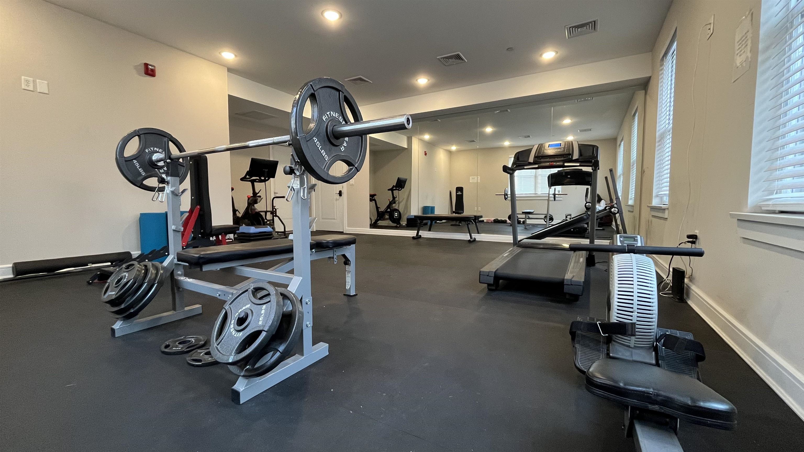 974 SUMMIT AVE Unit: 406