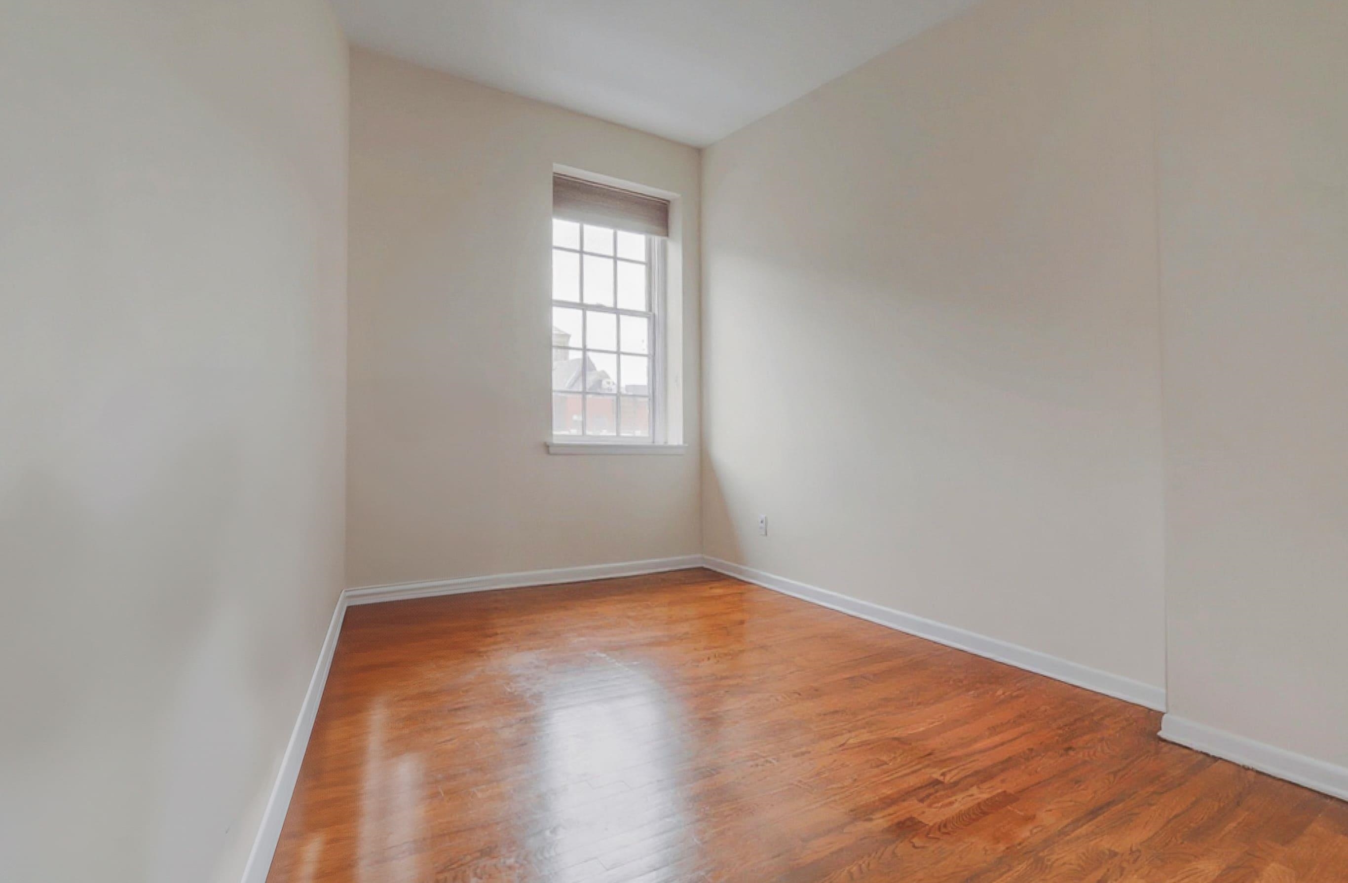 186 WAYNE ST Unit: 320