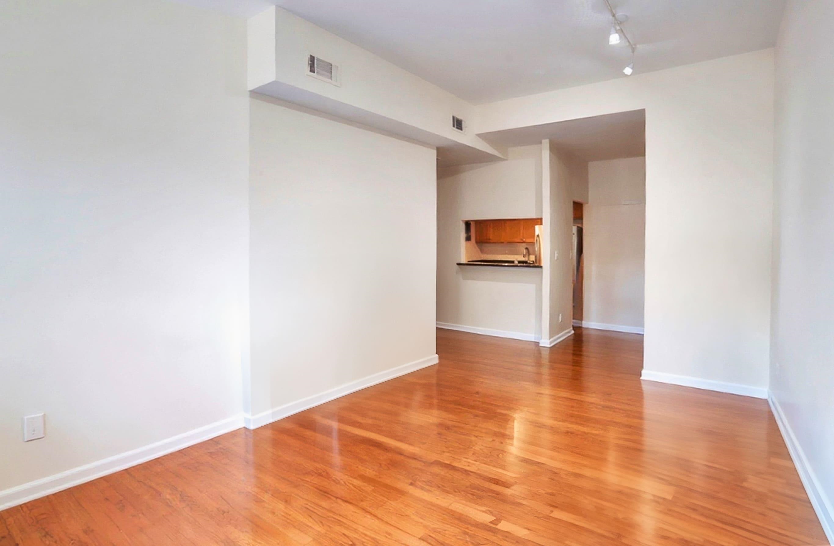186 WAYNE ST Unit: 320