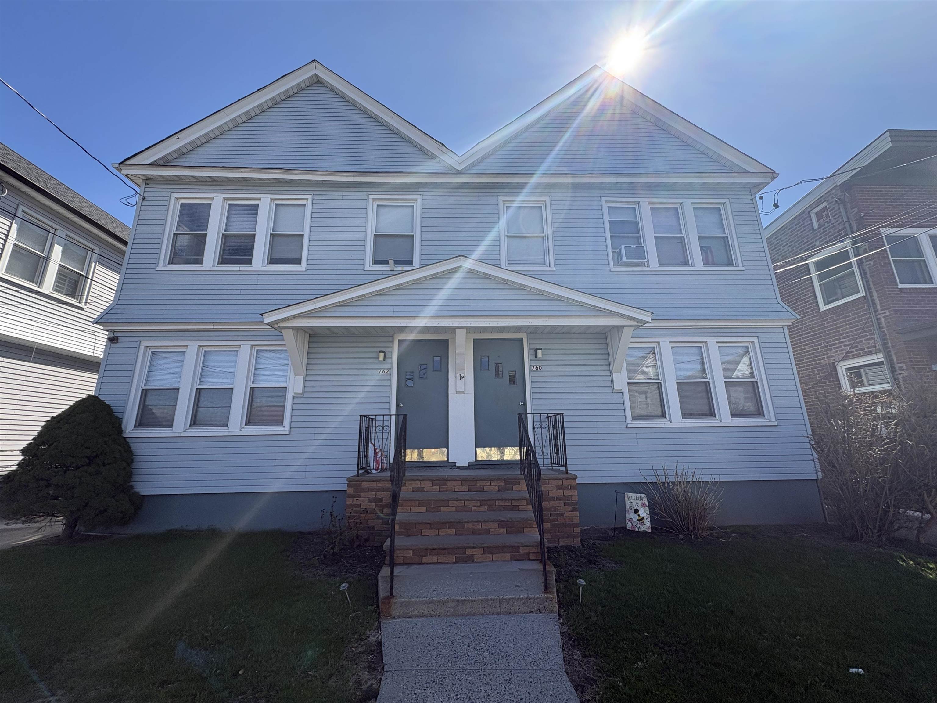 762 FOREST ST Unit: 1