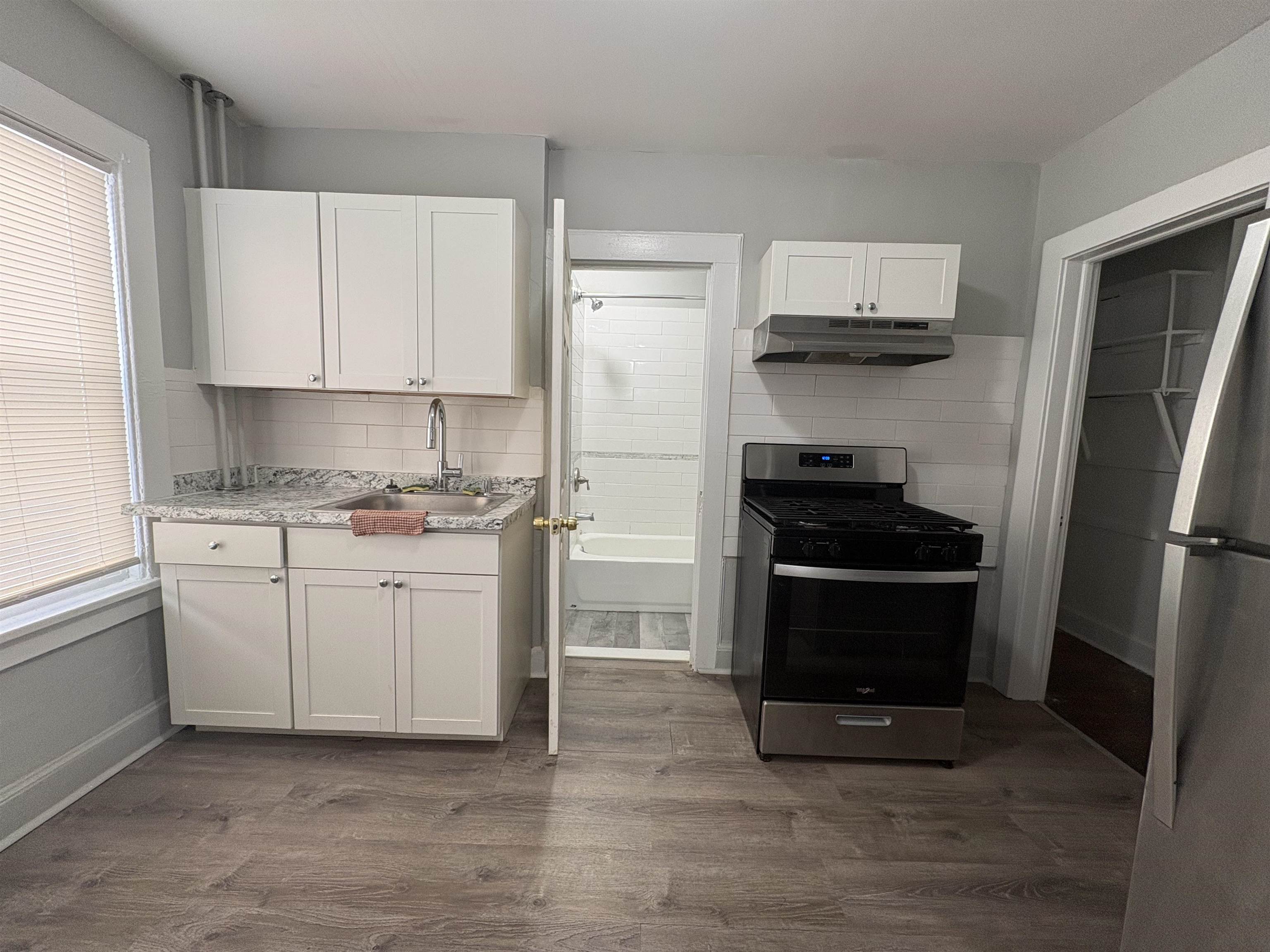 762 FOREST ST Unit: 1