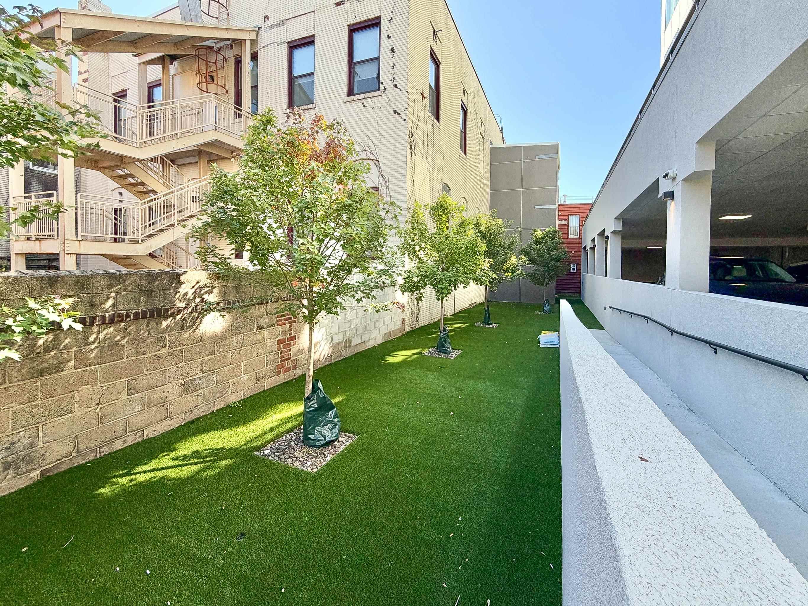 303 MADISON ST Unit: 301