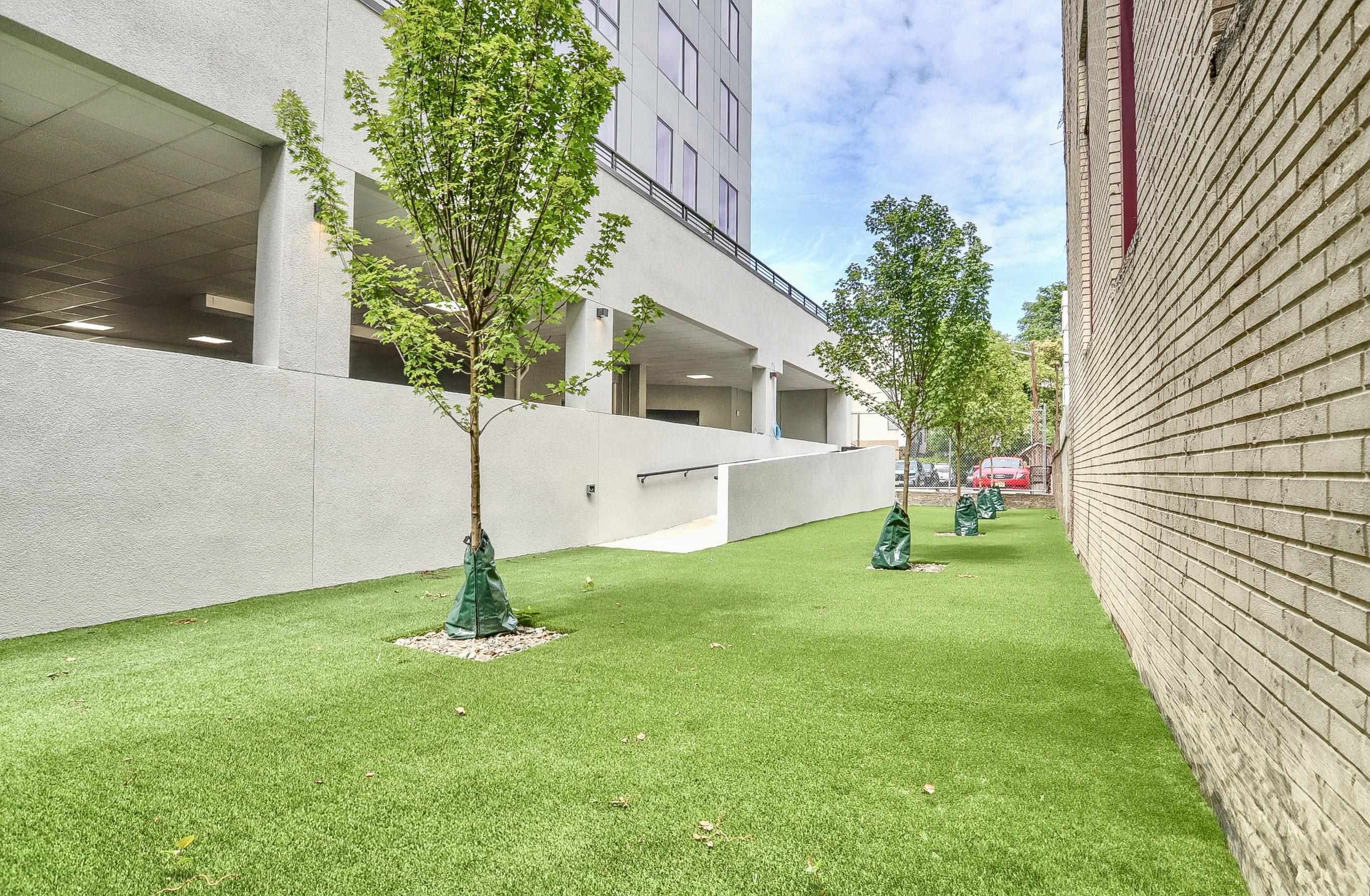 303 MADISON ST Unit: 301
