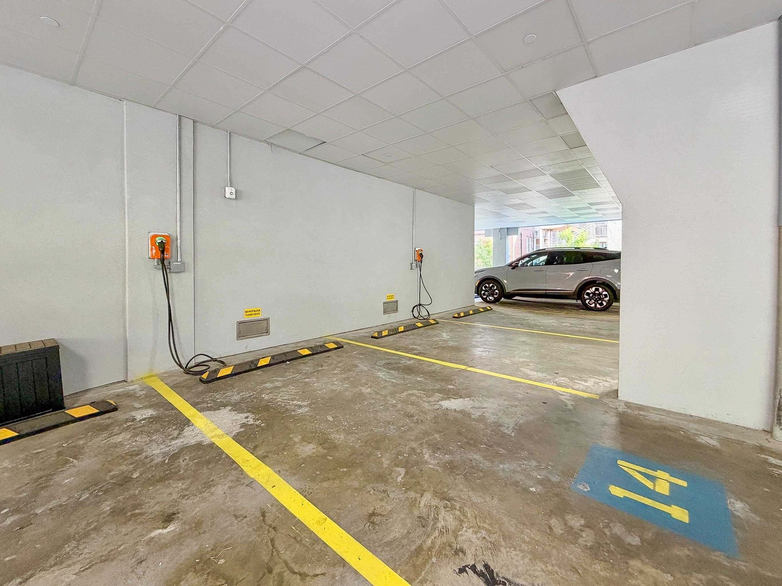 303 MADISON ST Unit: 301