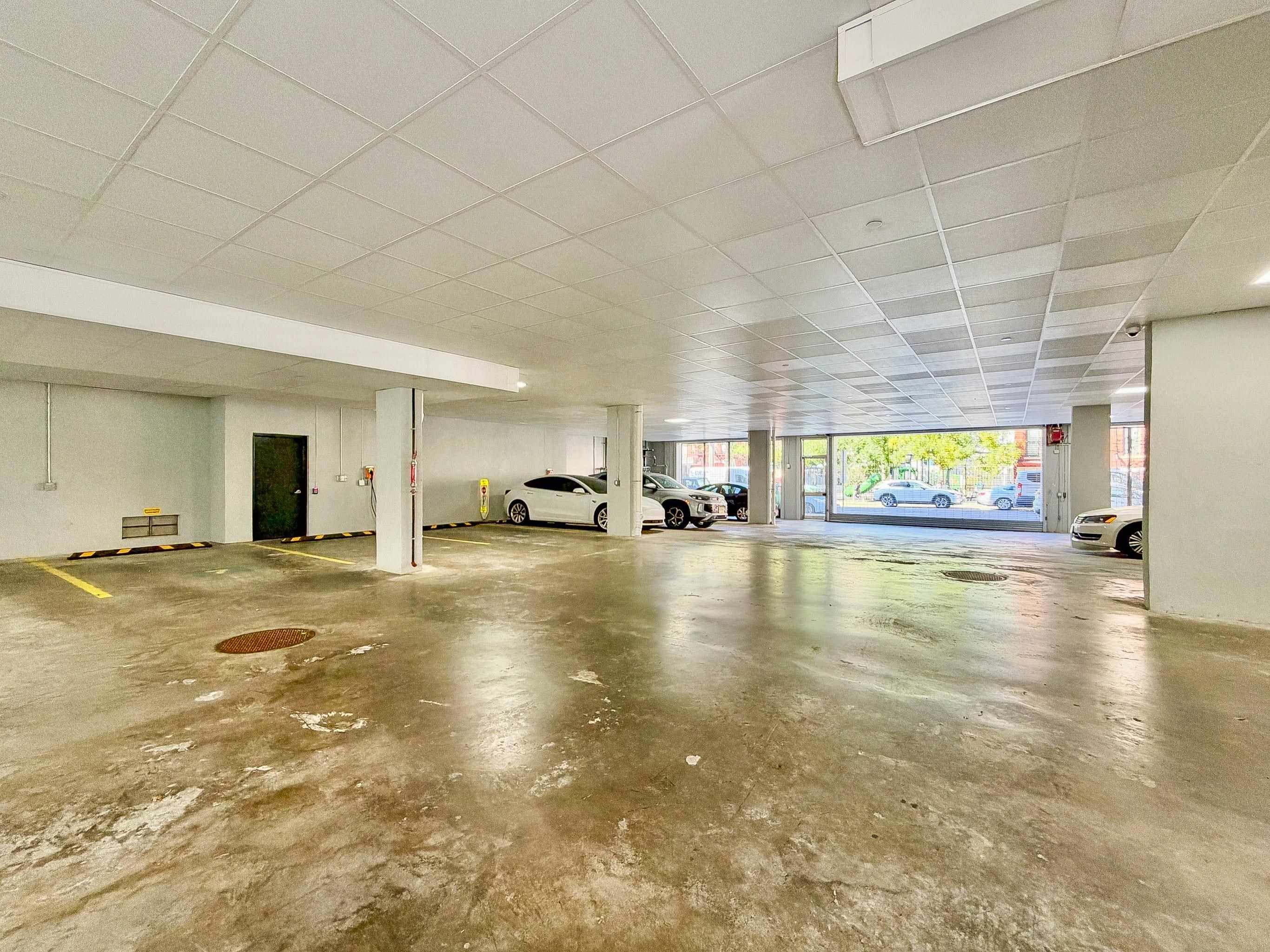 303 MADISON ST Unit: 301