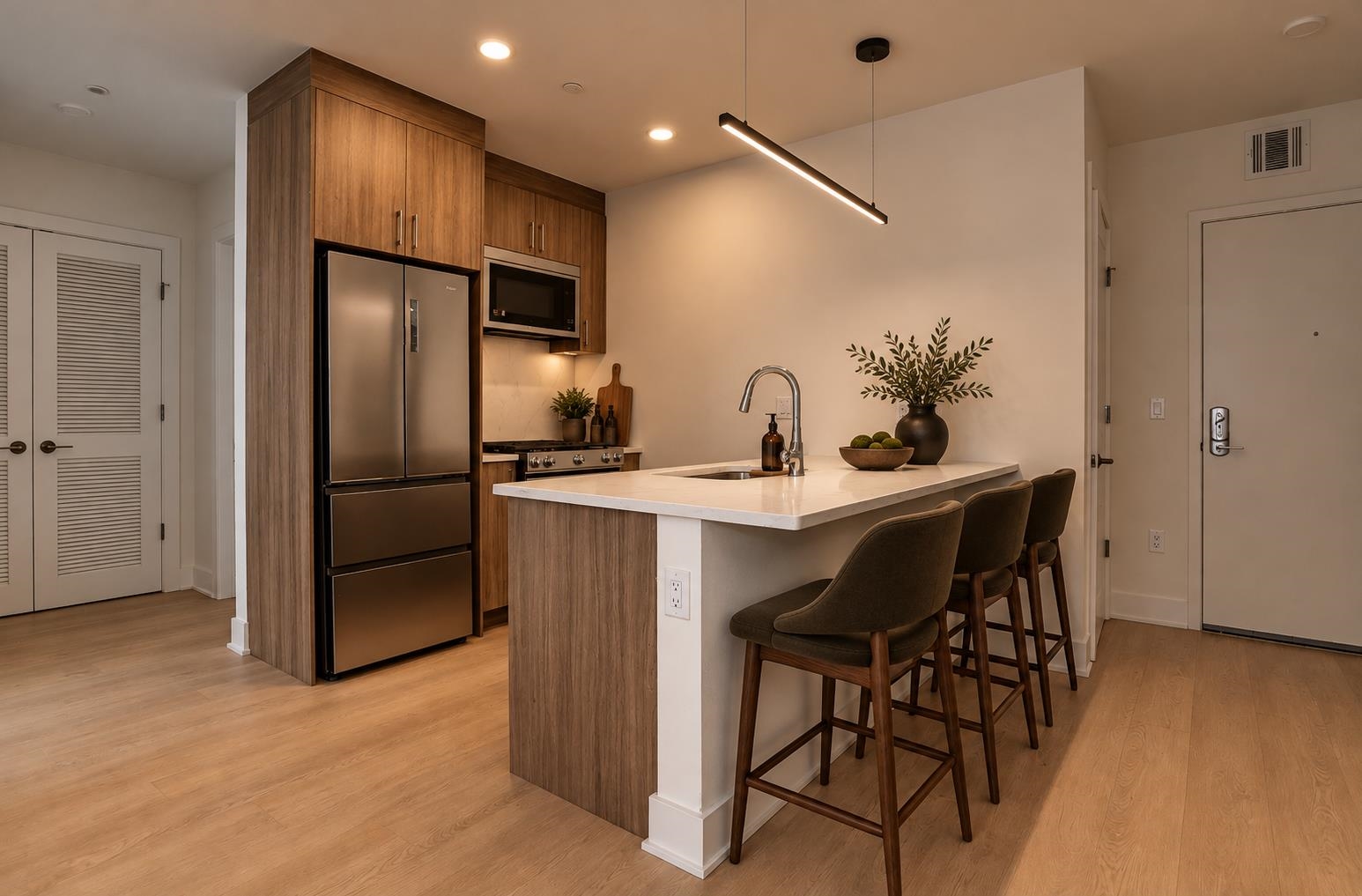 303 MADISON ST Unit: 301