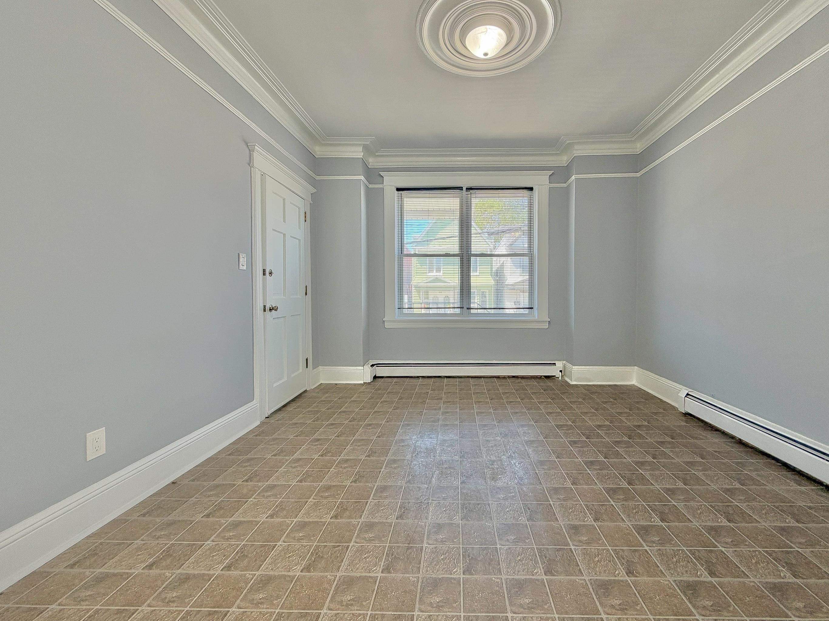 42 GREENVILLE AVE Unit: 2